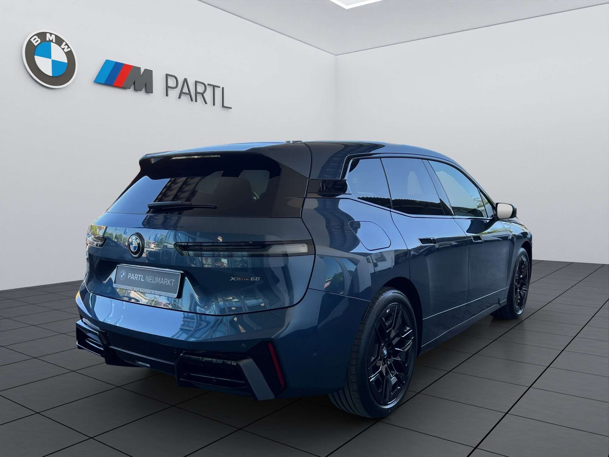 BMW iX