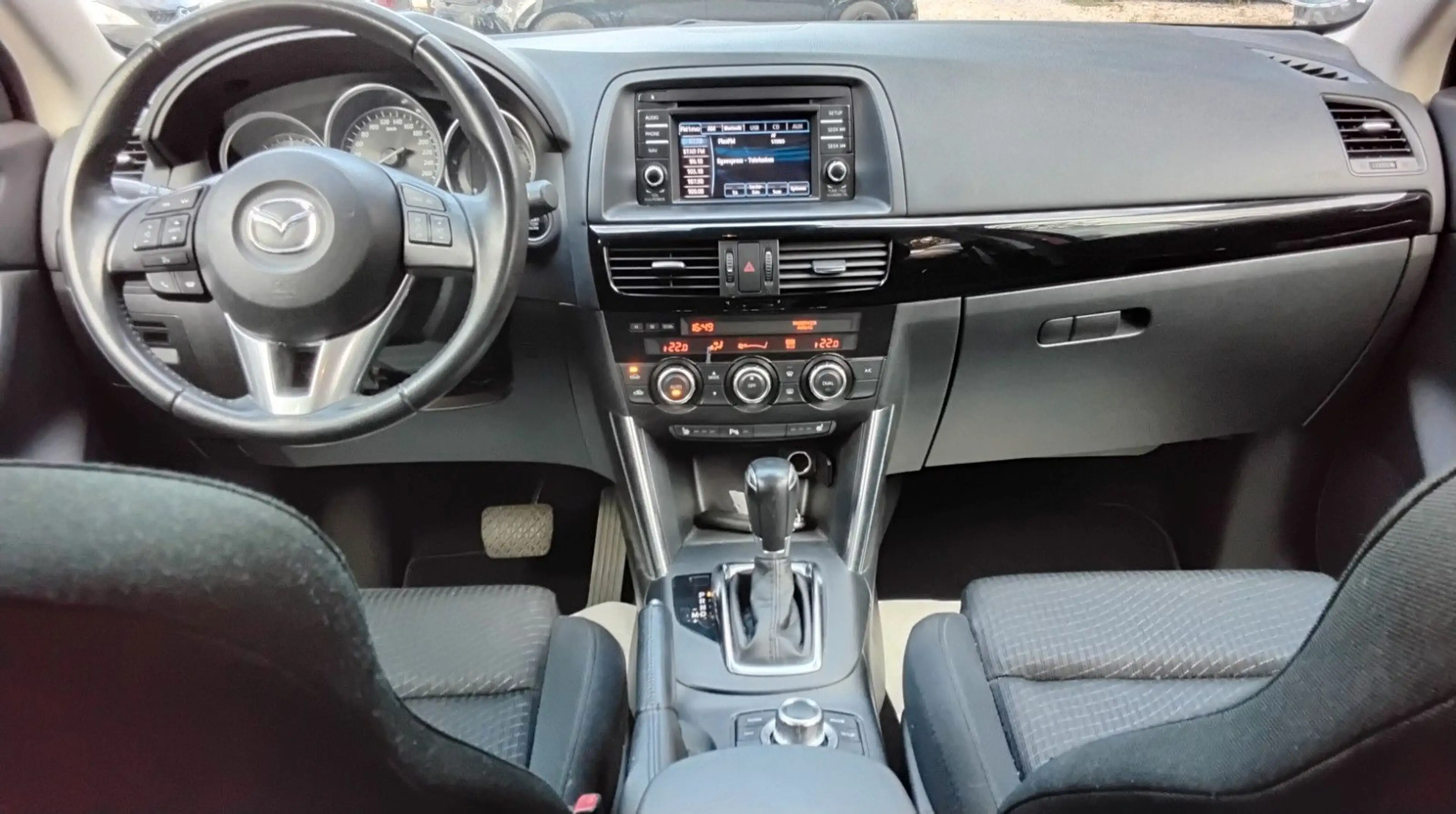 Mazda CX-5 Center-Line 2WD Automatikgetriebe — photo 15