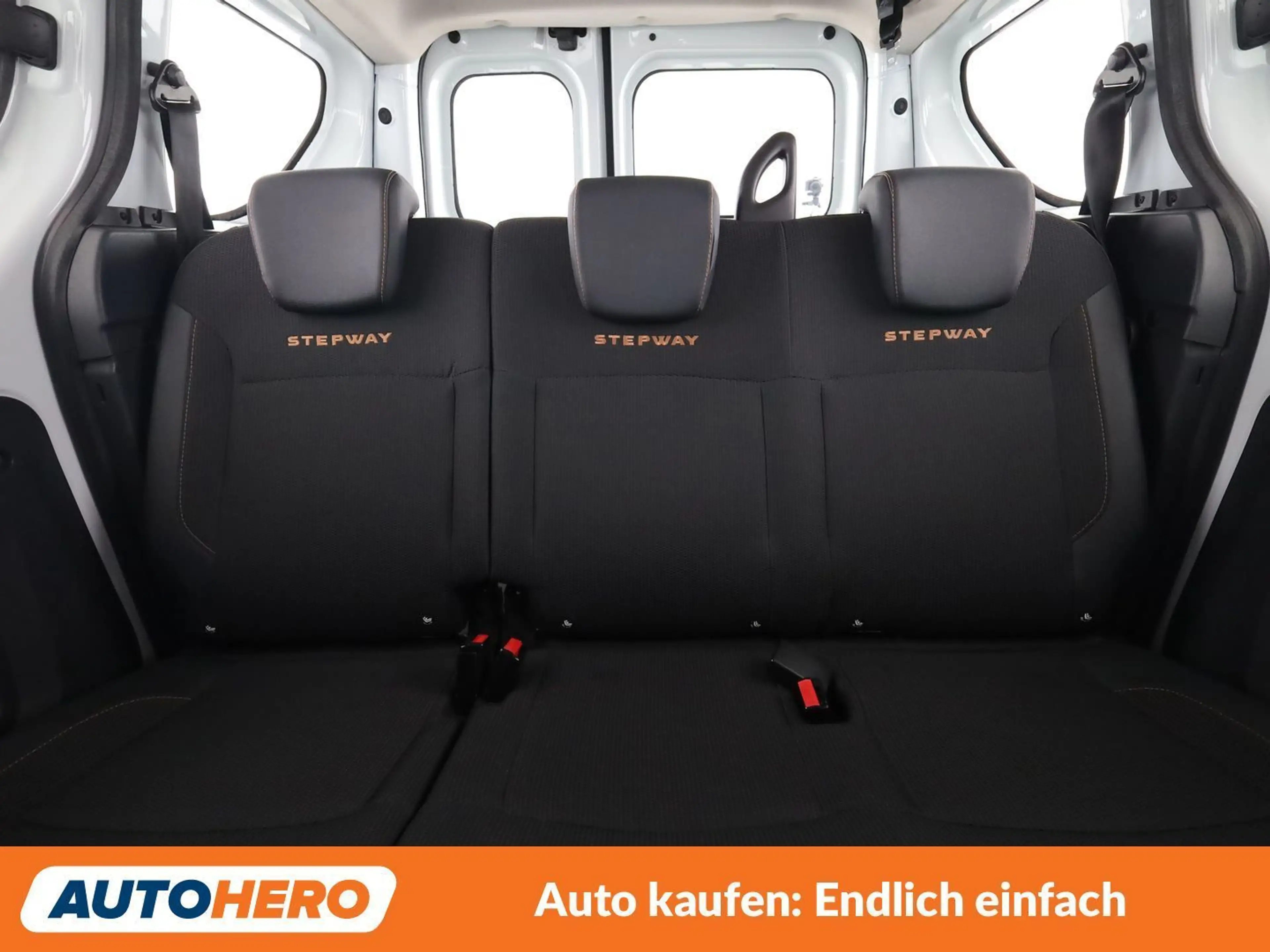 Dacia Dokker 1.2 TCe Stepway Sensation — photo 15