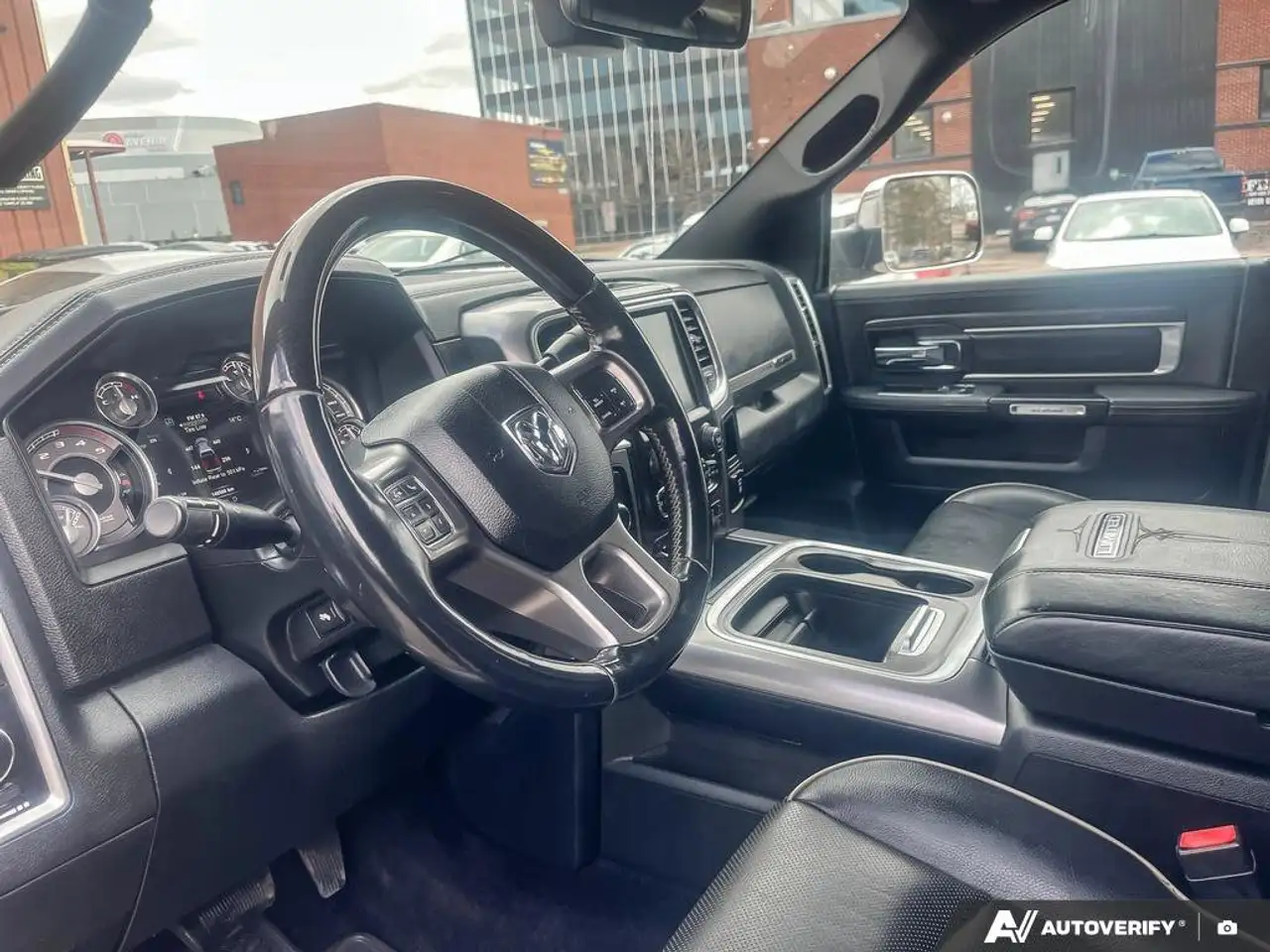 RAM 2500 снимка RAM 2500