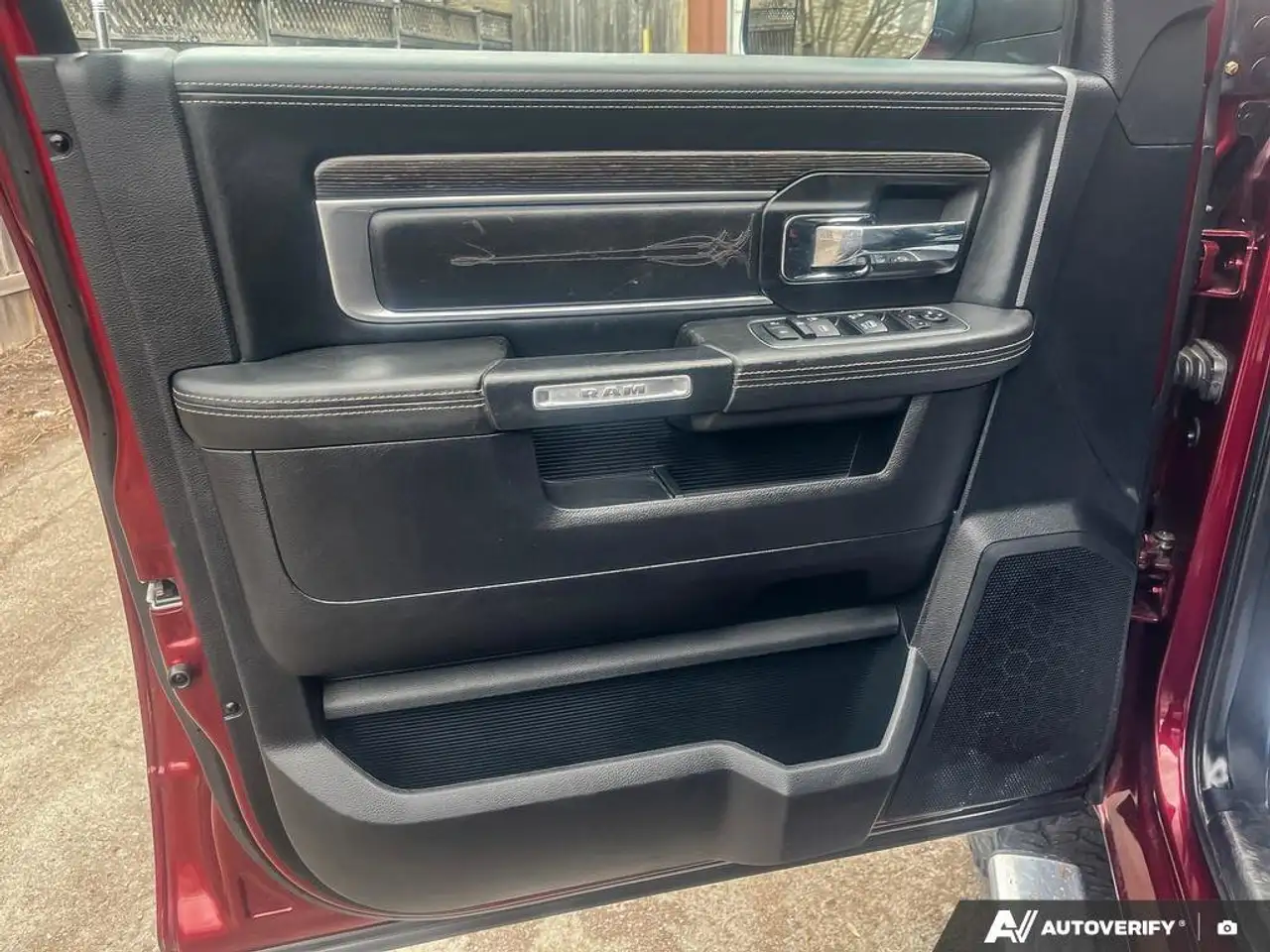 RAM 2500 снимка RAM 2500