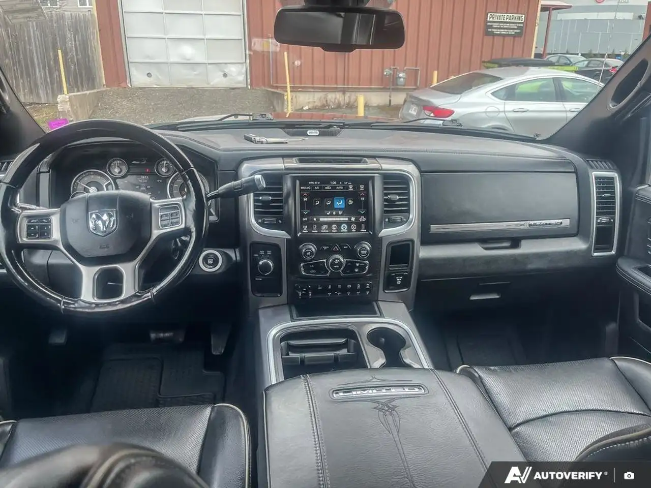 RAM 2500 снимка RAM 2500
