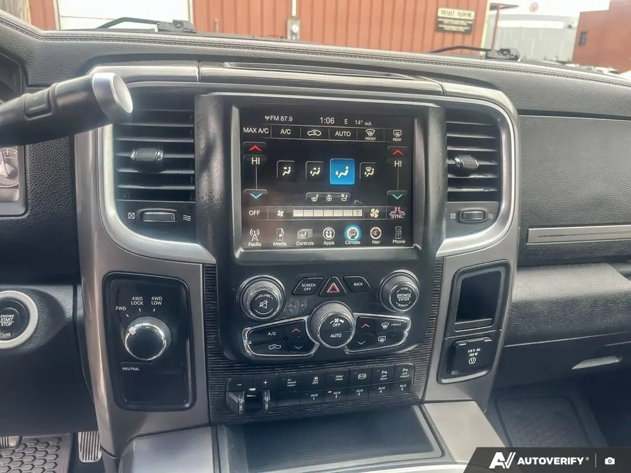 RAM 2500 снимка RAM 2500