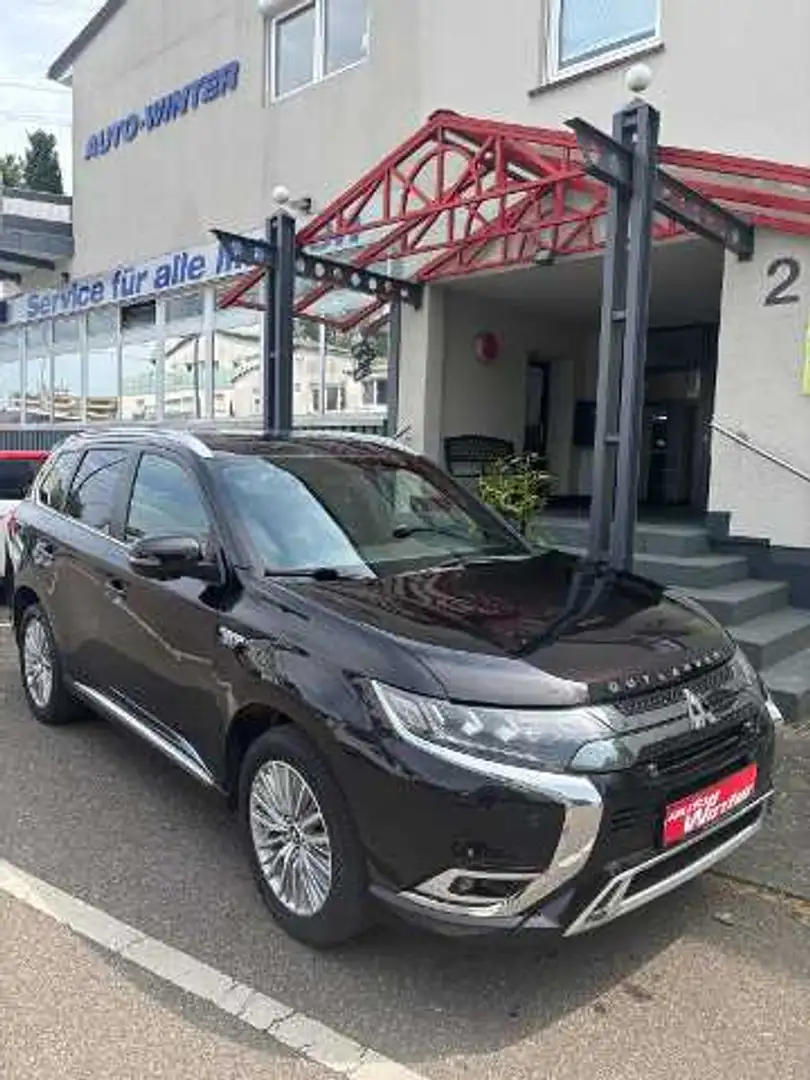 Mitsubishi Outlander PHEV PLUS Spirit 2.4 4WD Top Zustand! Noir - 1