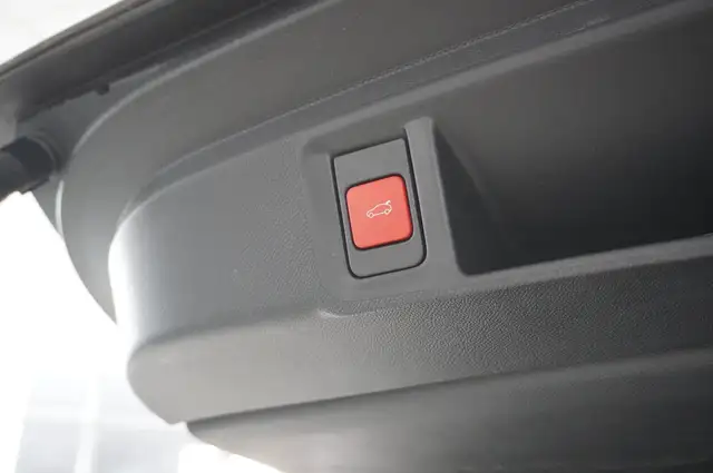 Opel Astra view 12