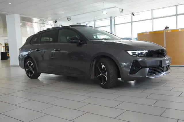 Opel Astra view 6