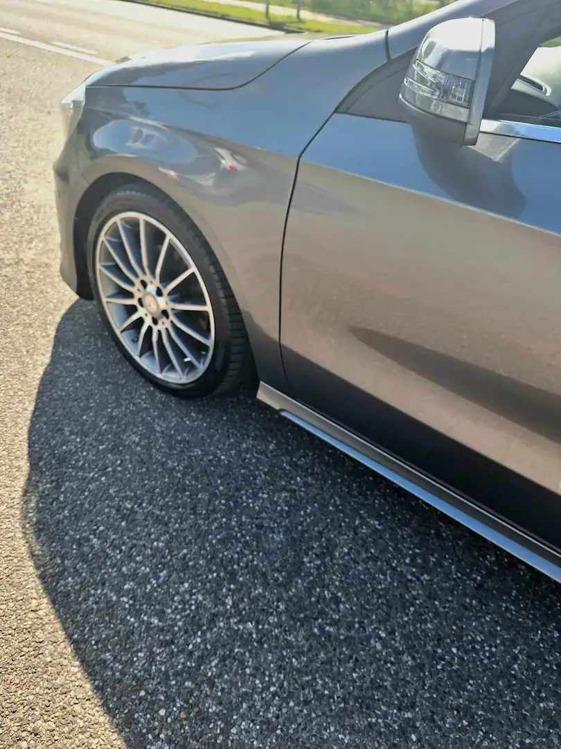 Mercedes-Benz A 180 AMG Line - 2
