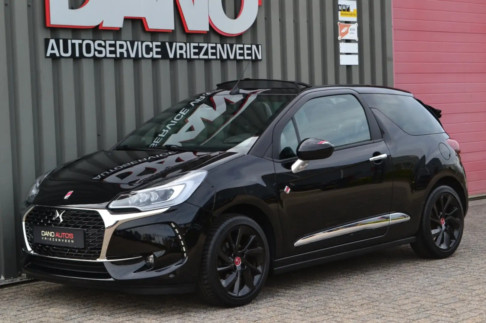 Citroen DS3 Cabrio 1.2 110PK DS Performance Line LED/Camera/Na Noir - 1