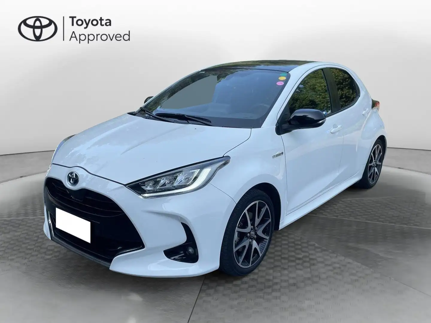 Toyota Yaris 1.5 Hybrid 5 porte Lounge IVA ESPOSTA Bianco - 1