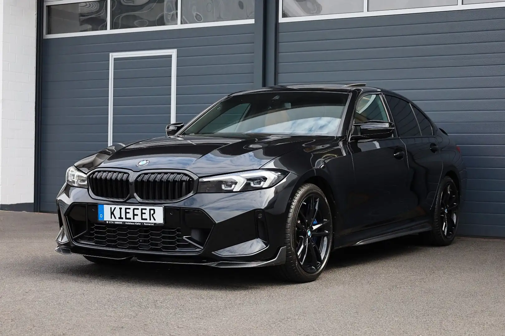 BMW 340 M340 xDrive M/HUD/Cockpit/SHZ/LHZ/TOTW/R19 Schwarz - 1