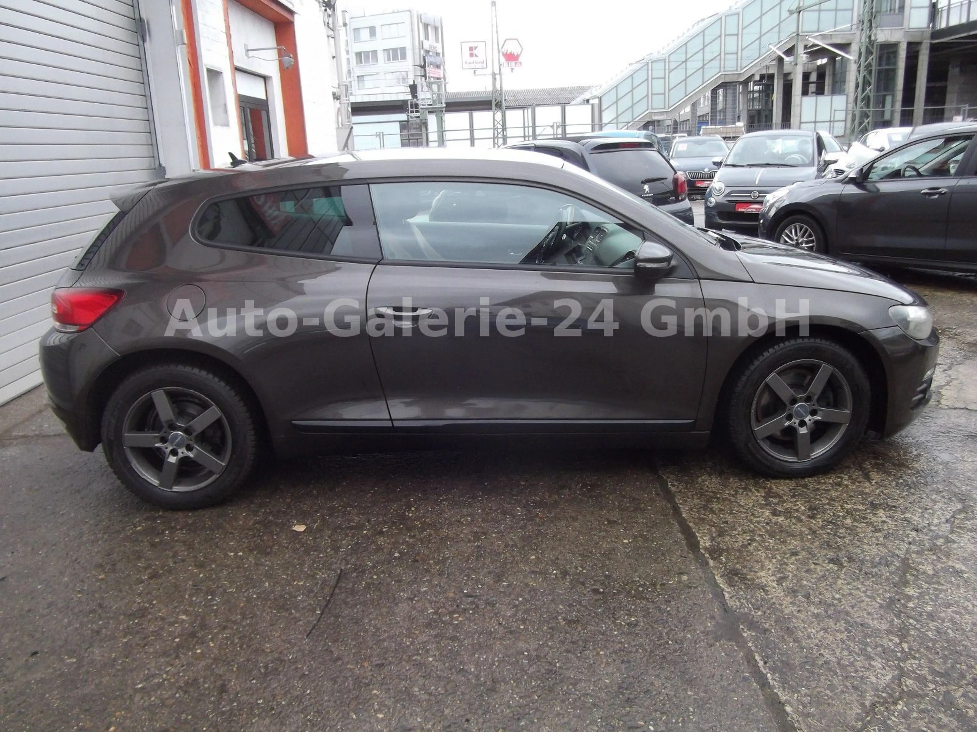 Volkswagen Scirocco 1.4 TSI 118 kW — photo 9