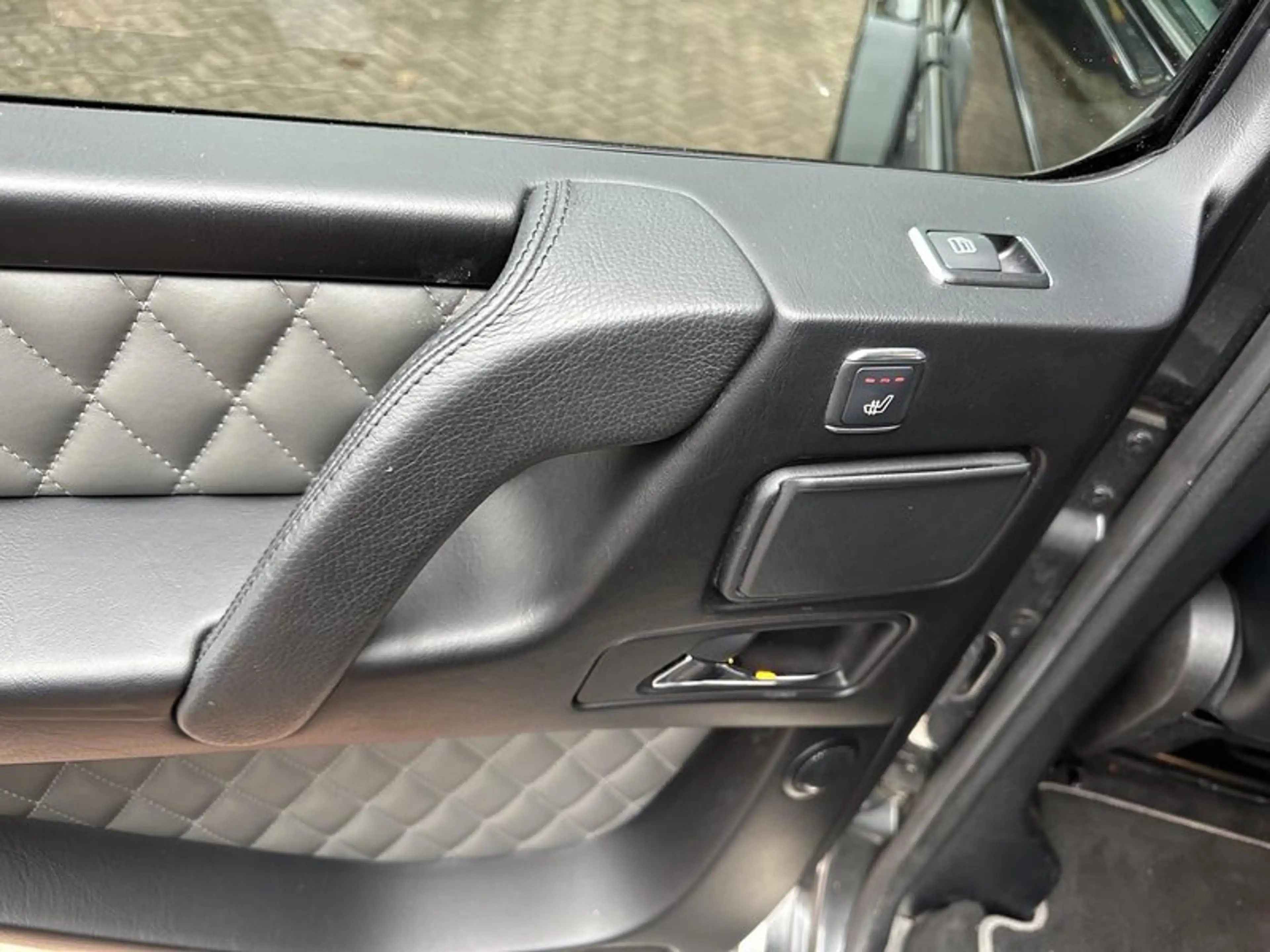 Mercedes-Benz G 63 AMG SPEEDSHIFT 7G-TRONIC/Edition 463/DESIGNO/Kamera/Na — photo 14