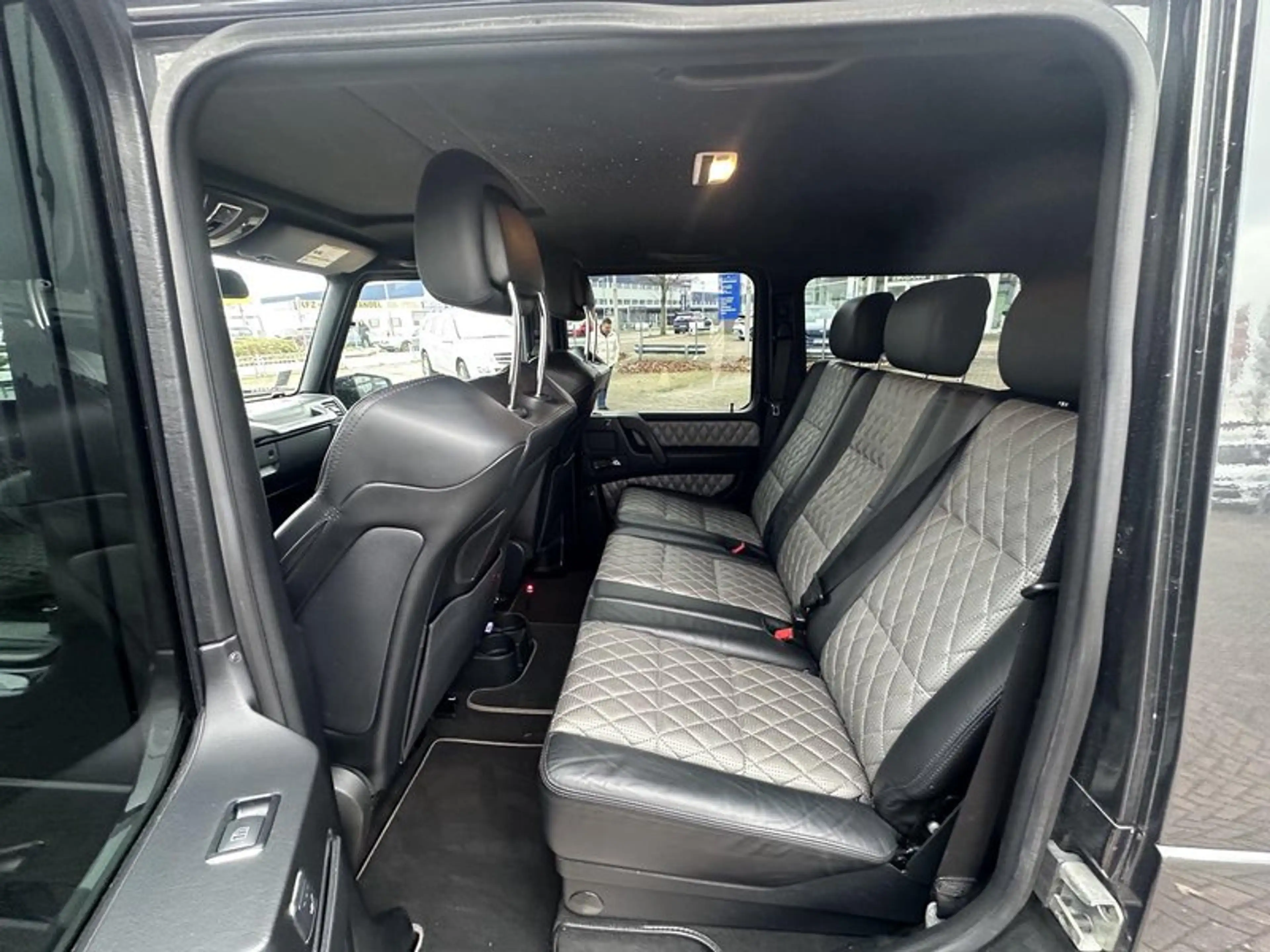 Mercedes-Benz G 63 AMG SPEEDSHIFT 7G-TRONIC/Edition 463/DESIGNO/Kamera/Na — photo 13