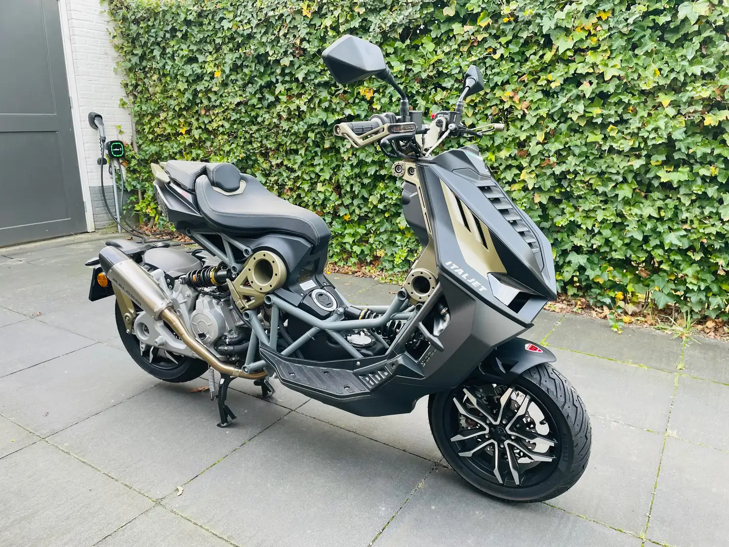 Italjet Dragster 180 Dragster limited Edition nummer 193/499 Grau - 1