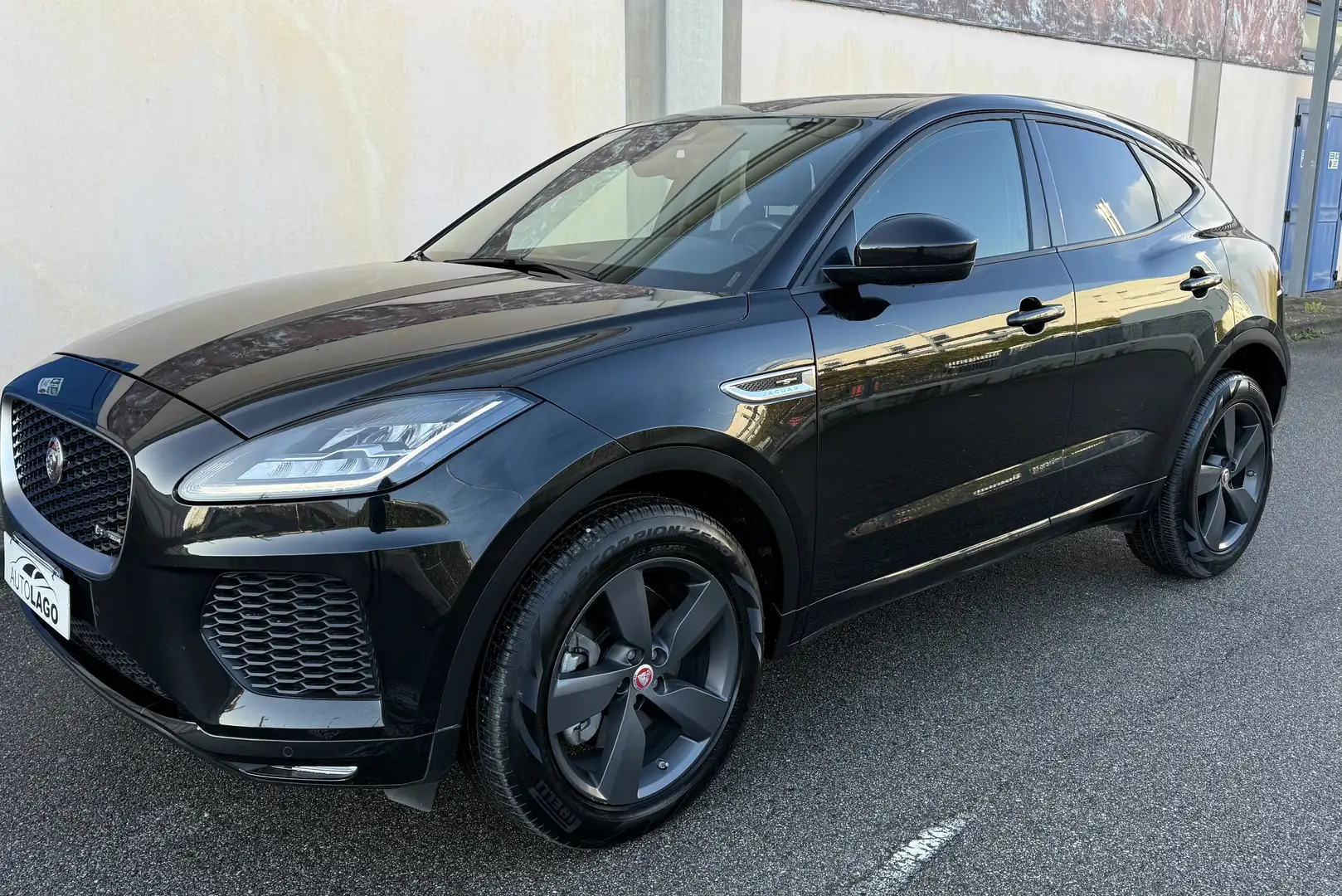 Jaguar E-Pace 2.0d i4 R-Dynamic S awd 240cv auto my19 Noir - 2
