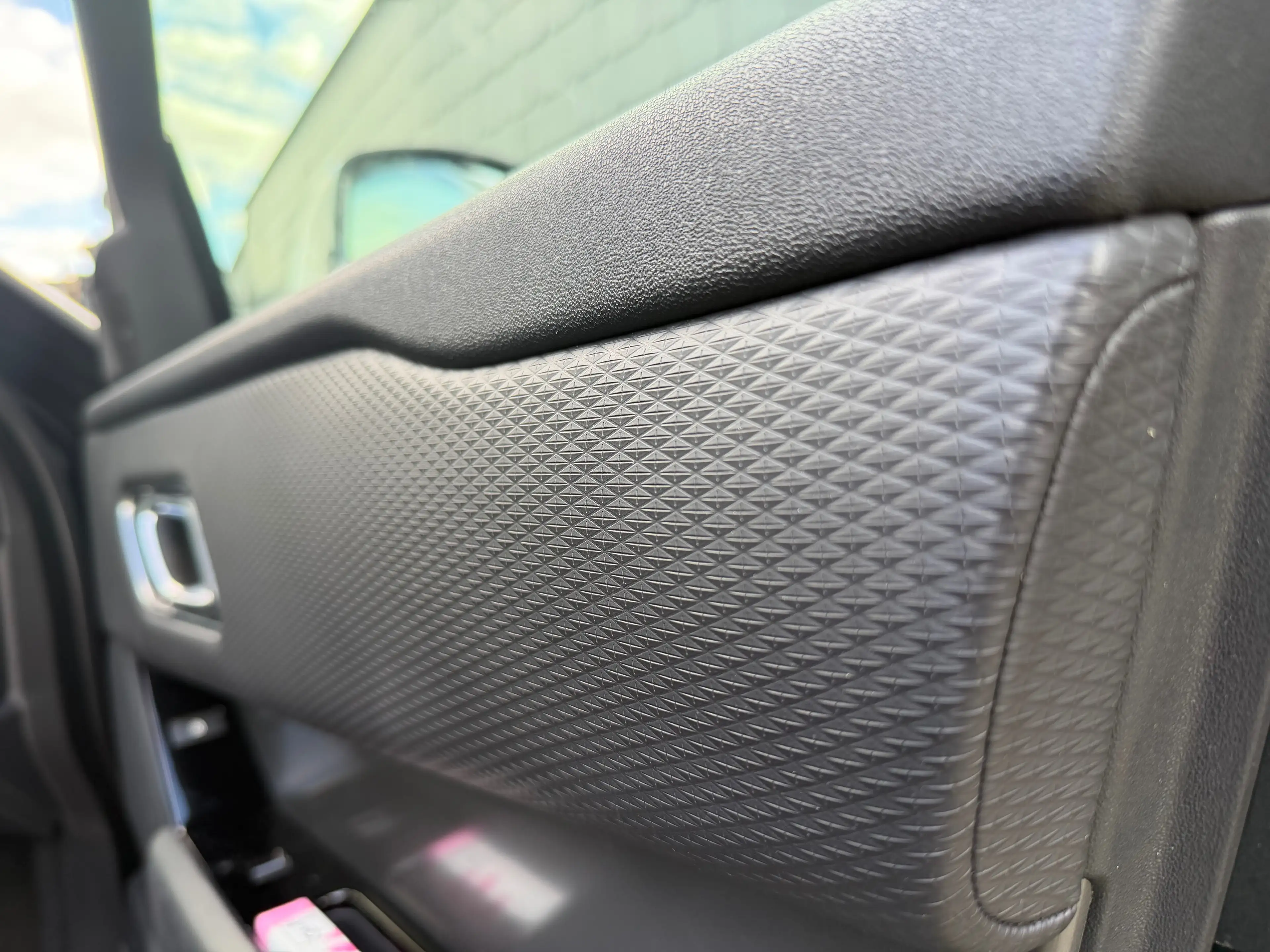 Land Rover Range Rover Velar 2.0 D200 TD4 HSE FULL OPTION — photo 15