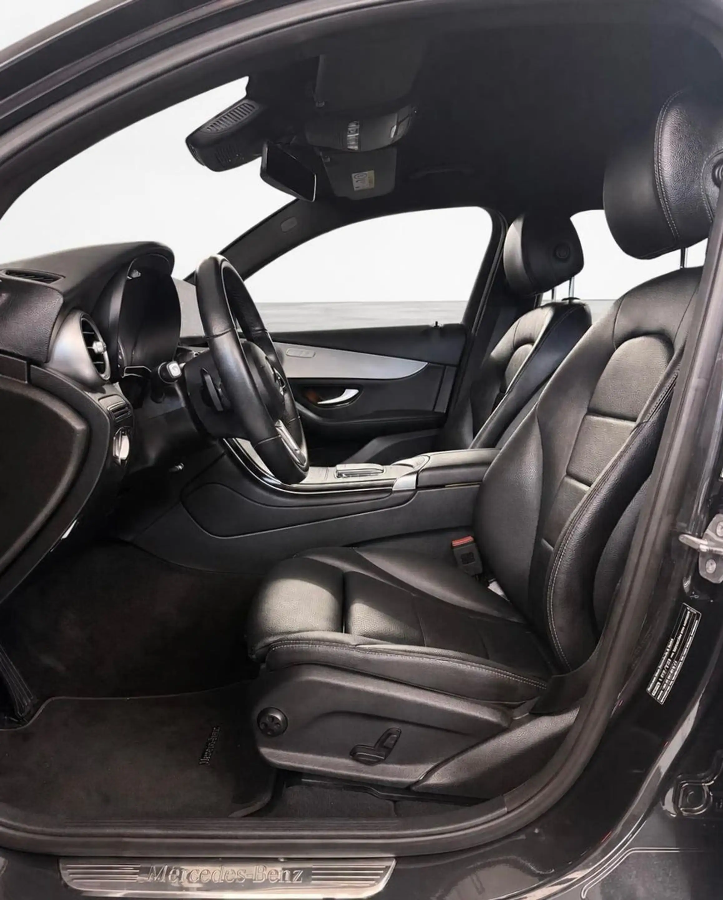 Mercedes-Benz GLC 220 d Coupe 4Matic 360°Kamera/Keyless/Leder — photo 10