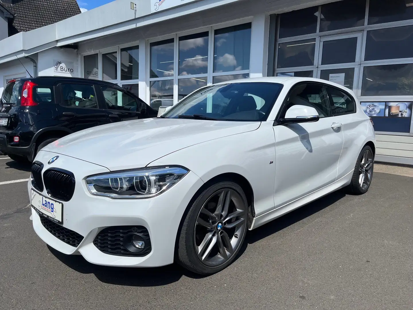 BMW 120 120i M Sport 2xMPAKET 8FACH ALCANTARA NAVI LED Bílá - 1