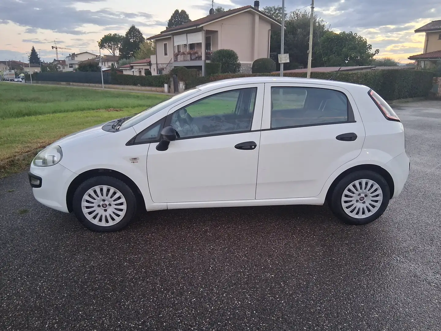Fiat Punto Evo Punto  Evo 5p 1.3 mjt Dynamic 75cv Bianco - 2