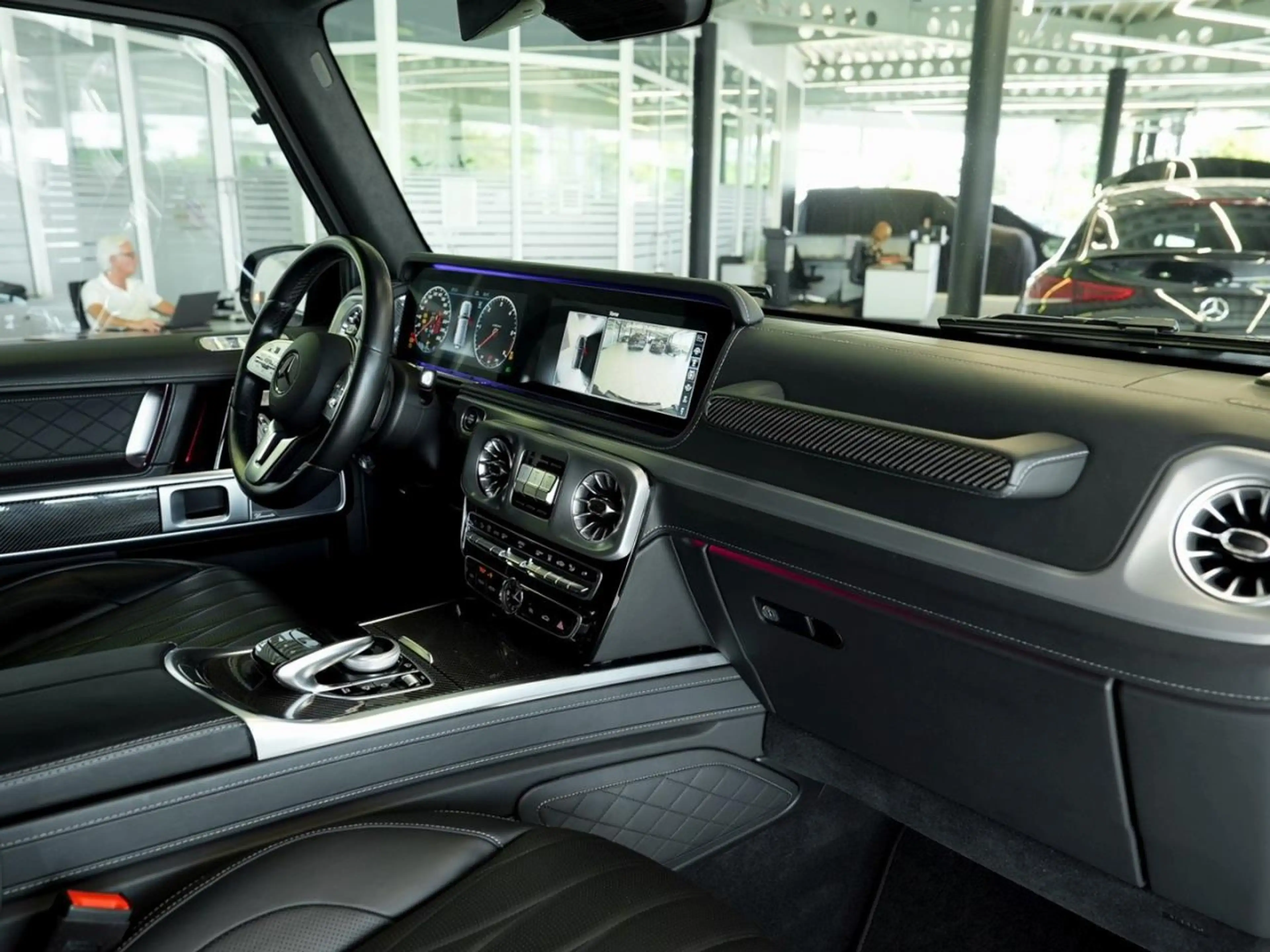 Mercedes-Benz G 400 d AMG Night Schiebedach Standhzg Distronic — photo 15