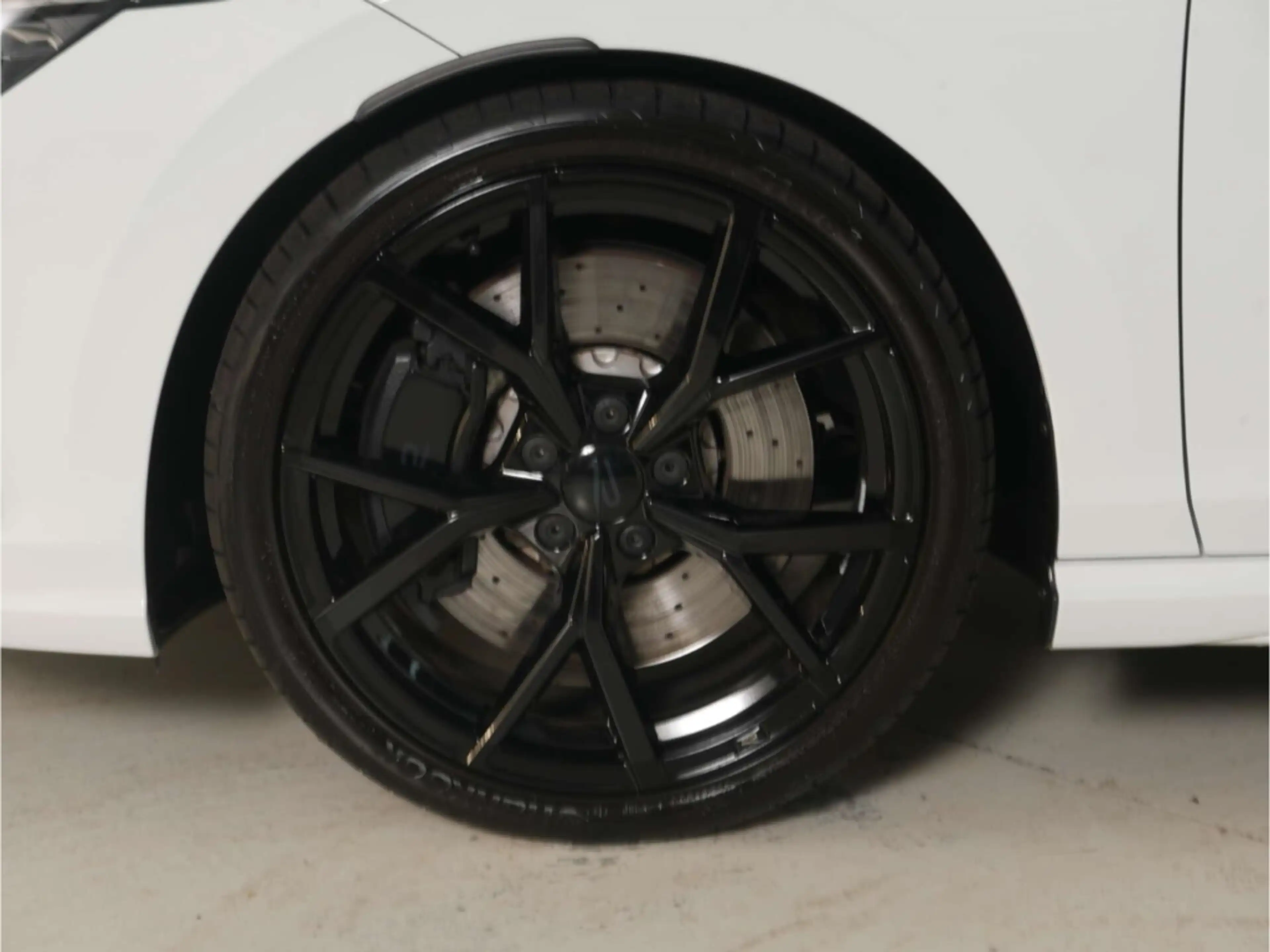 Volkswagen Golf R 2.0 TSI 4Motion Black Edition — photo 5