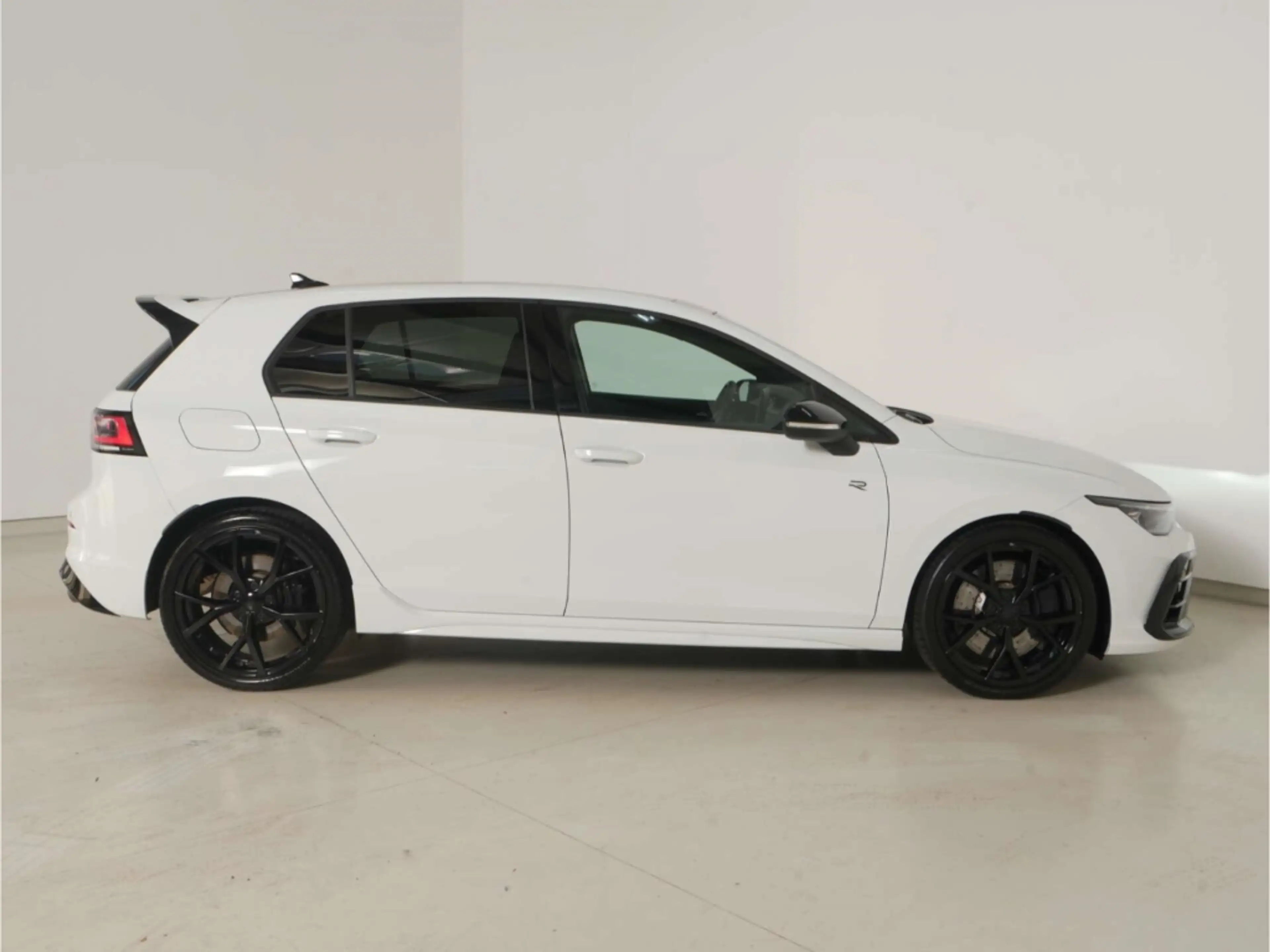 Volkswagen Golf R 2.0 TSI 4Motion Black Edition — photo 8