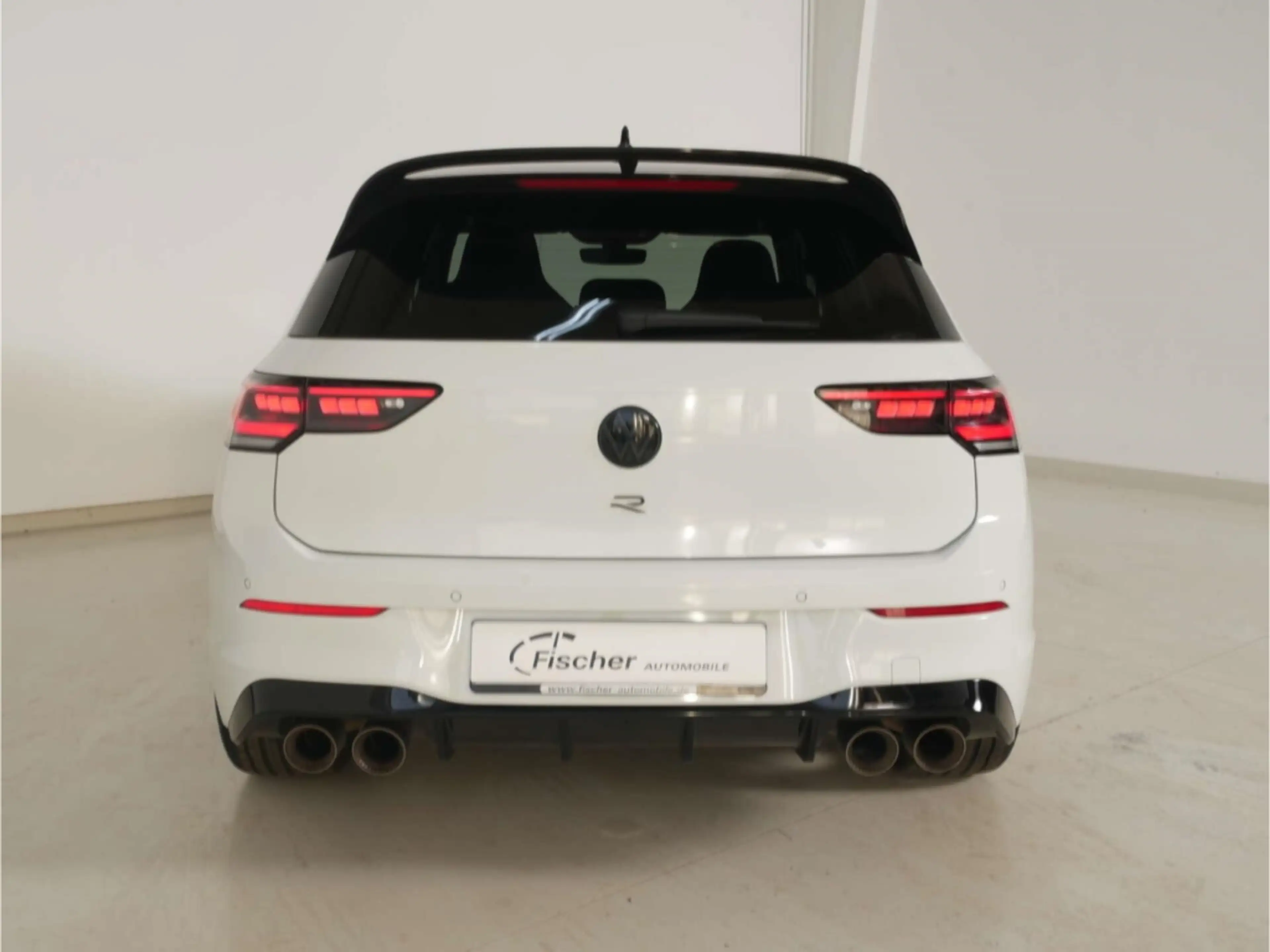 Volkswagen Golf R 2.0 TSI 4Motion Black Edition — photo 7