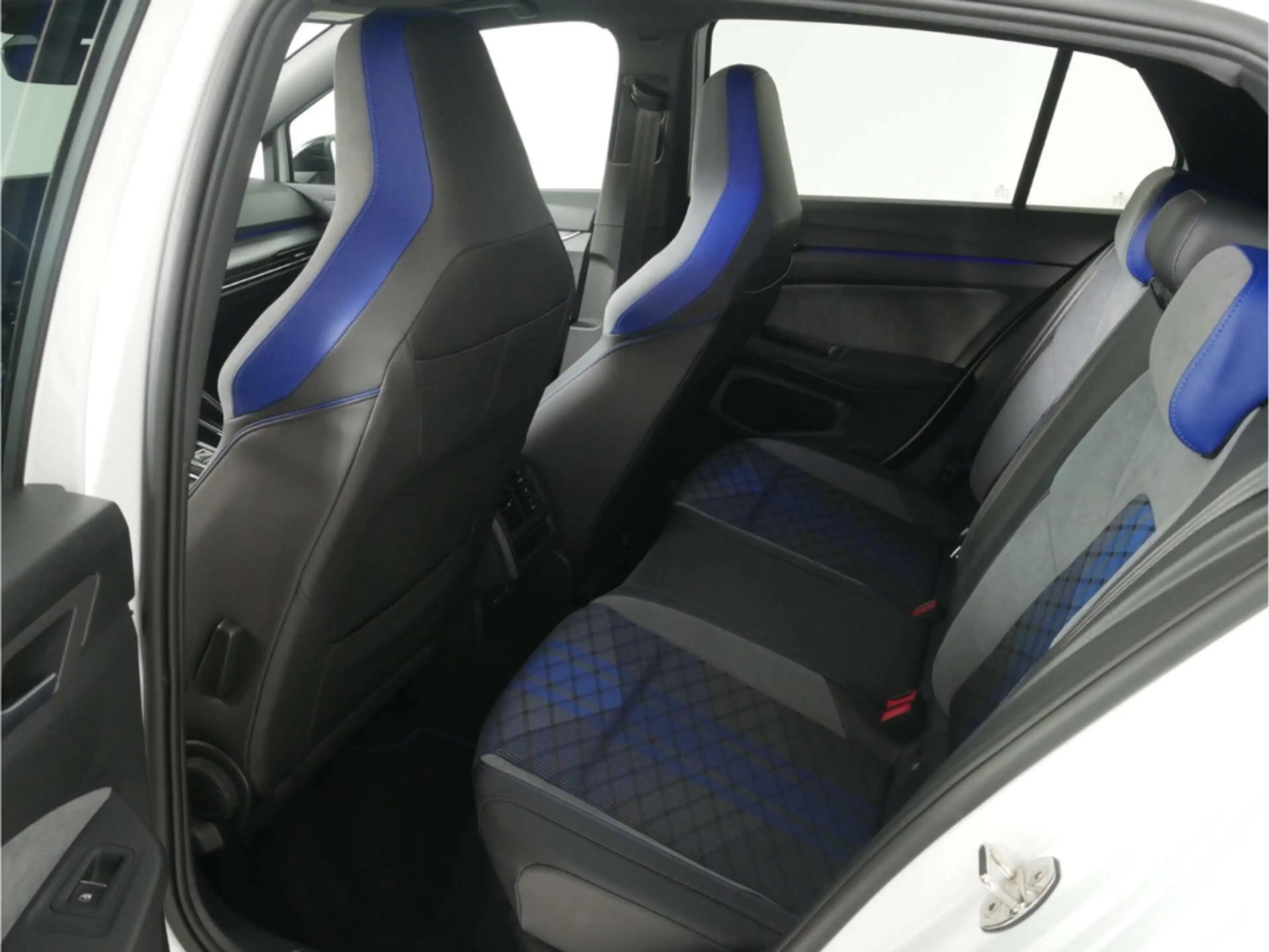 Volkswagen Golf R 2.0 TSI 4Motion Black Edition — photo 13