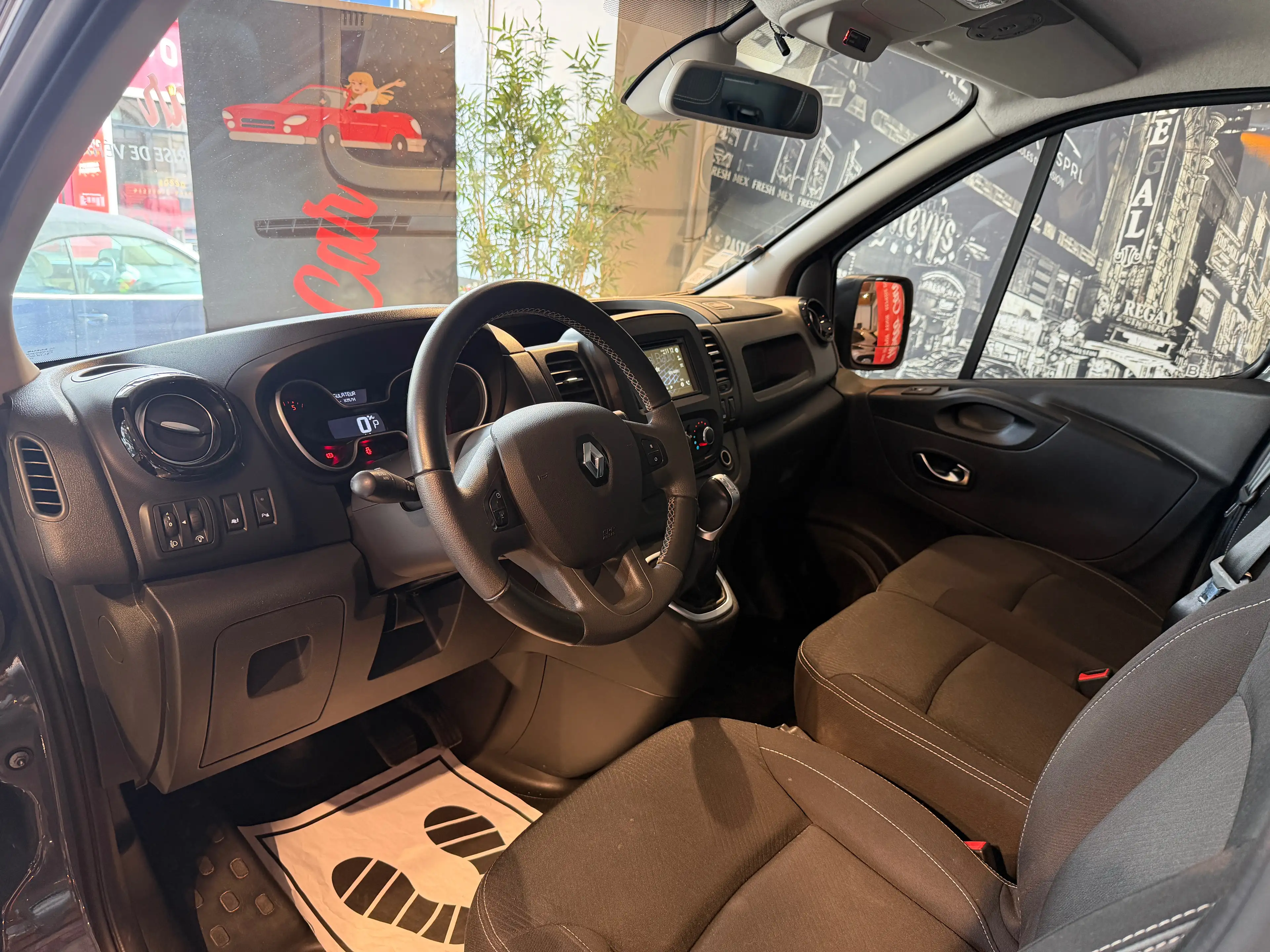 Renault Trafic 2.0 dCi 29 L1H1 Grand Confort * TVA * CAMERA * KIT ETE / HIVER INCLUS — photo 13