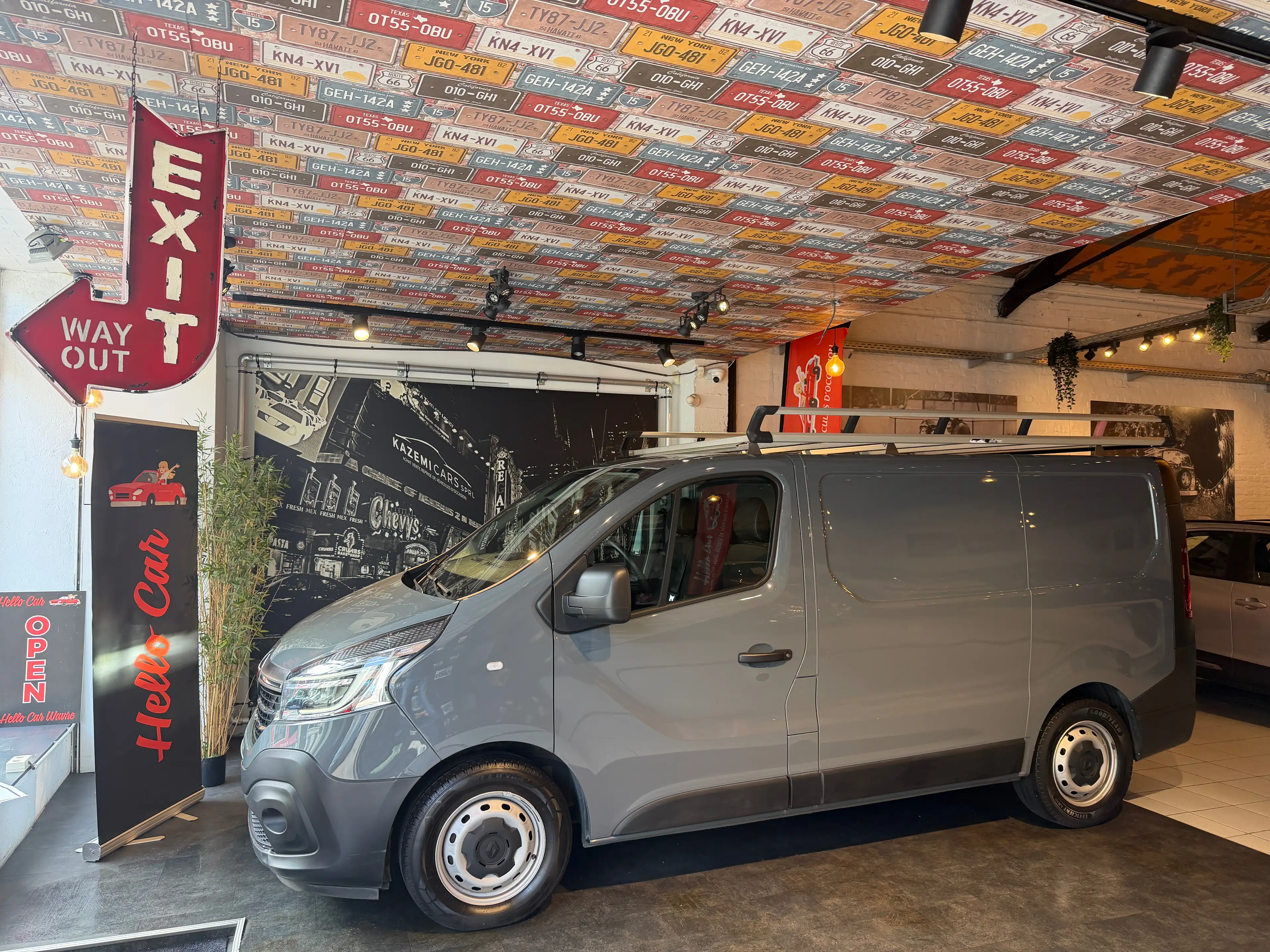 Renault Trafic 2.0 dCi 29 L1H1 Grand Confort * TVA * CAMERA * KIT ETE / HIVER INCLUS