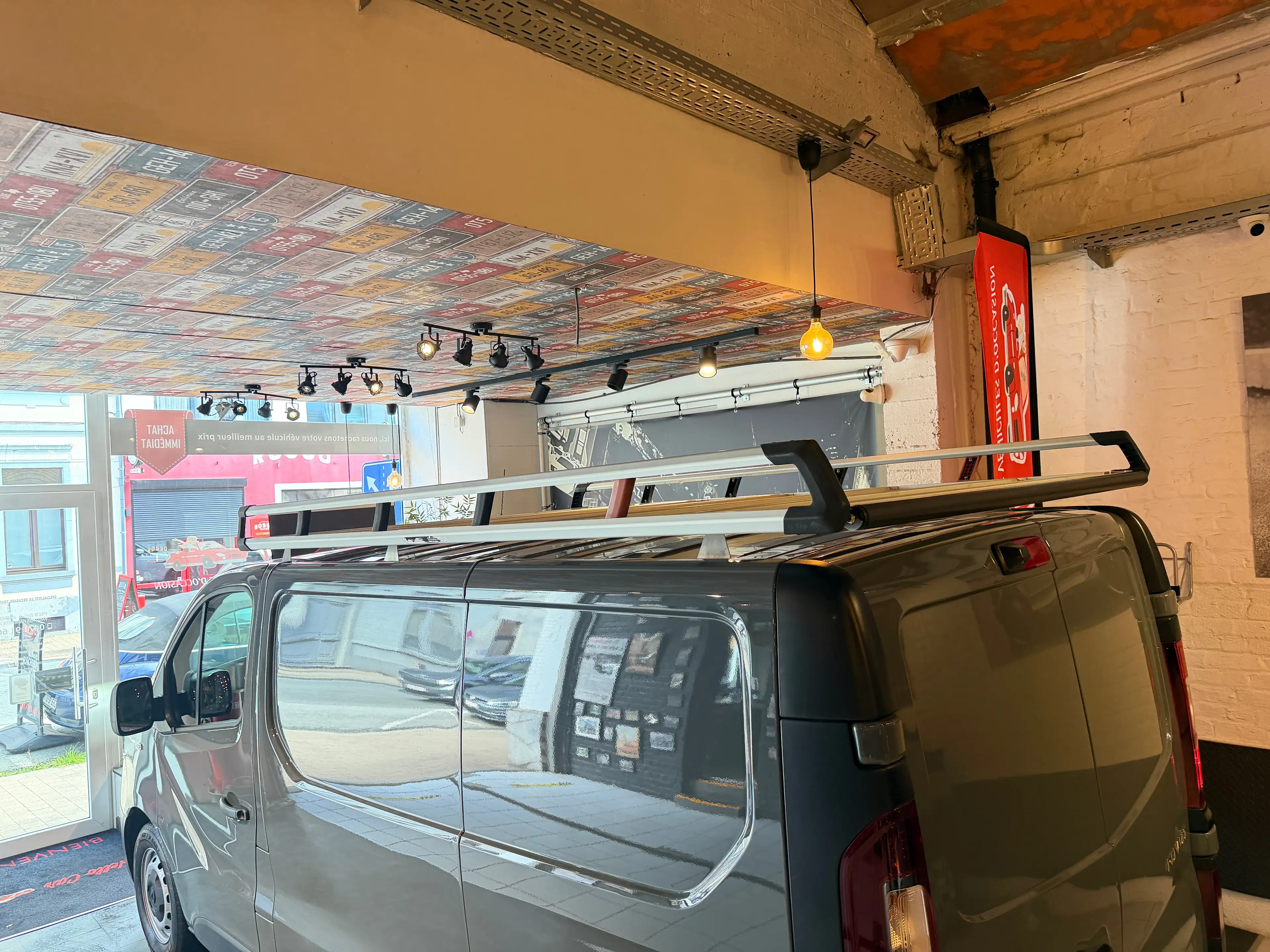Renault Trafic 2.0 dCi 29 L1H1 Grand Confort * TVA * CAMERA * KIT ETE / HIVER INCLUS — photo 8