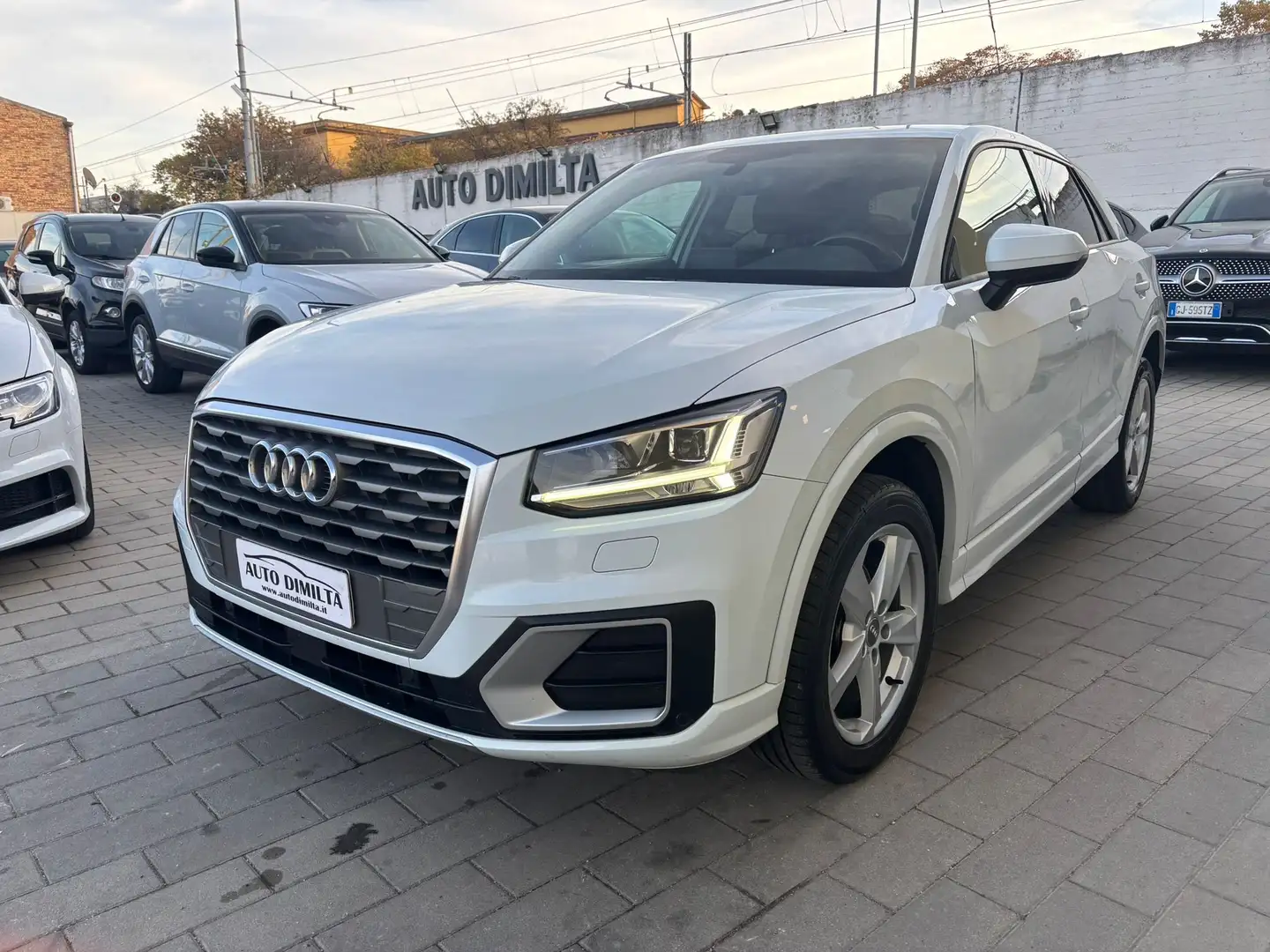 Audi Q2 Q2 2019  30 1.6 tdi NAVI Blanc - 2