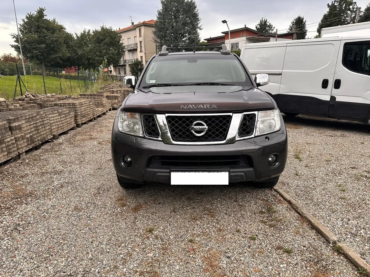 Nissan Navara 2.5 tdi 5 POSTI + GANCIO TRAINO !!! Grigio - 2