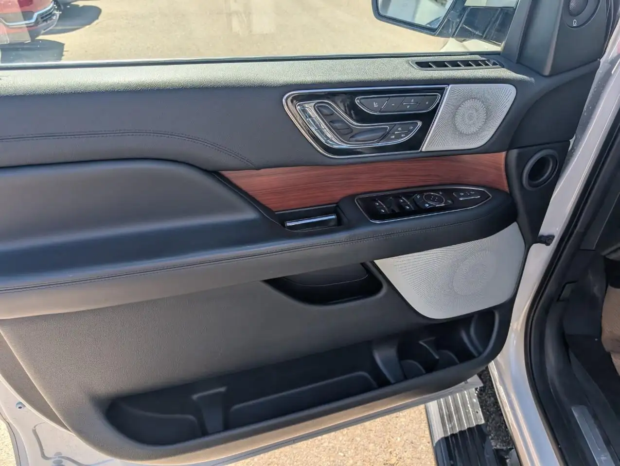 Lincoln Navigator снимка Lincoln Navigator