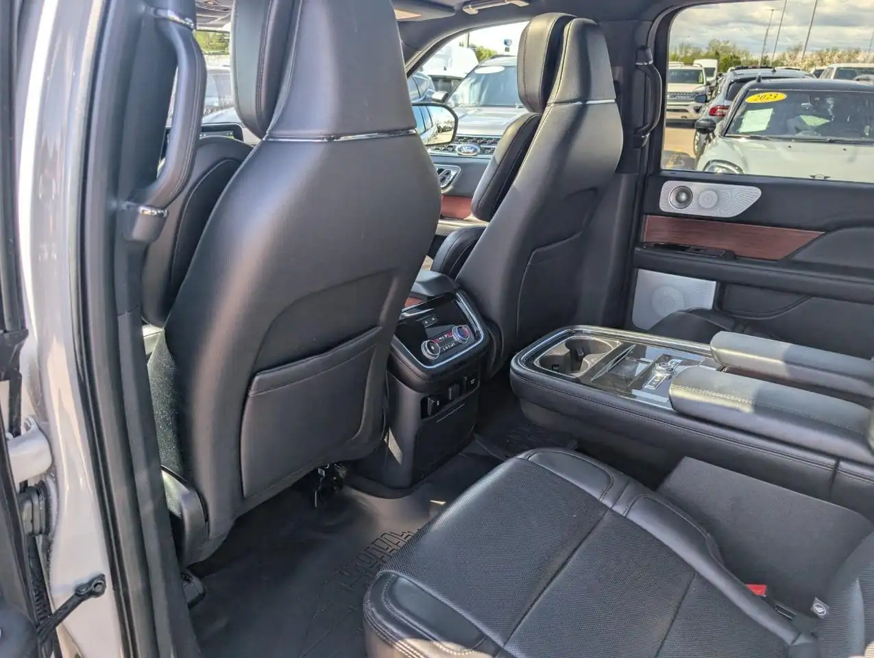 Lincoln Navigator снимка Lincoln Navigator
