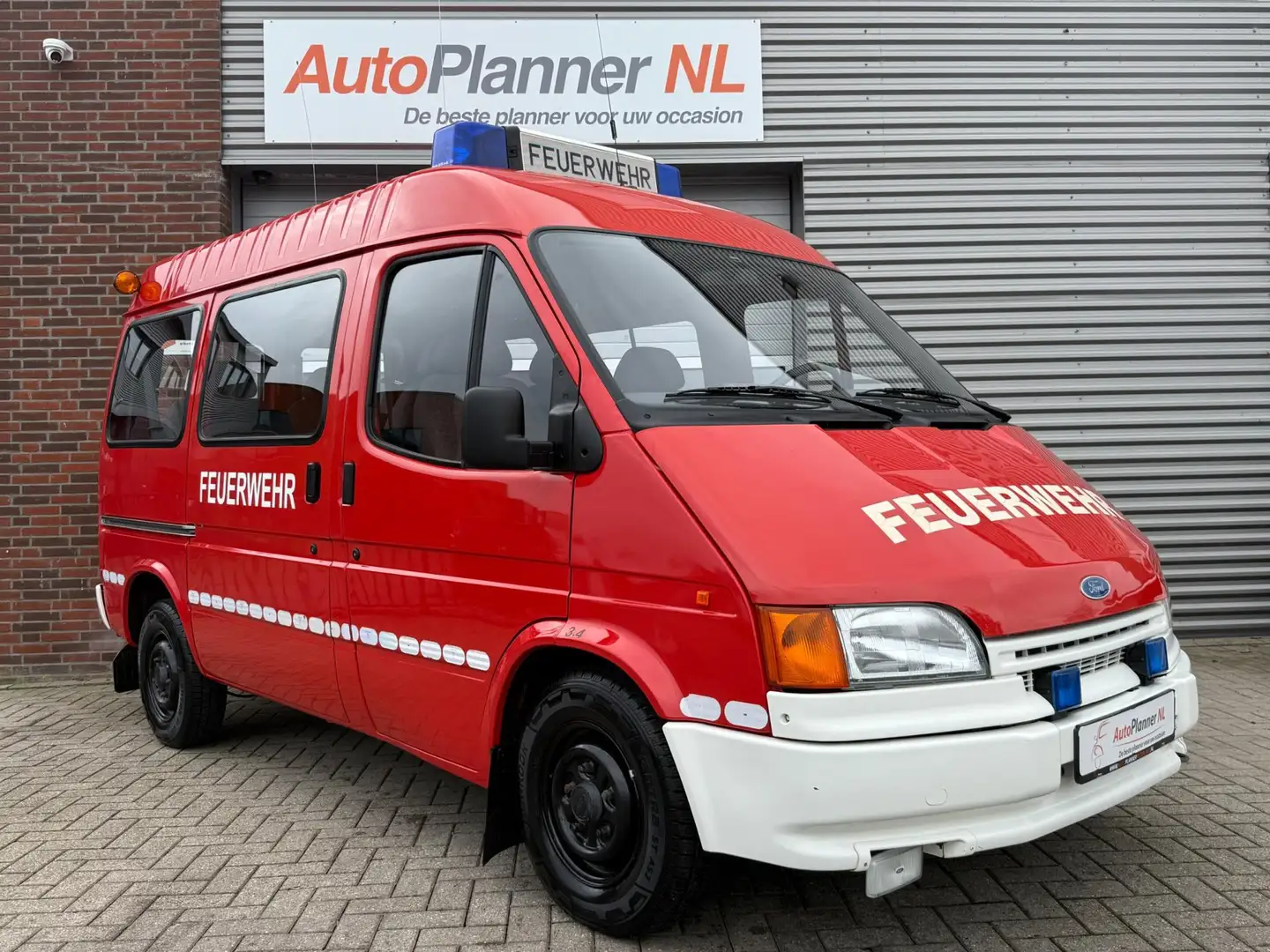 Ford Transit 2.0 Benzine! Ex-Brandweer! 8-Persoons! Rood - 1