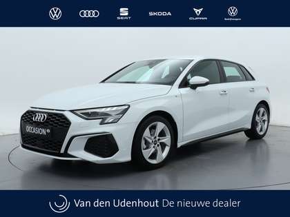 Audi A3 Sportback 30 TFSI S edition | Navigatie | Carplay