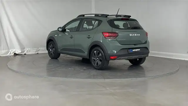 Dacia Sandero view 8