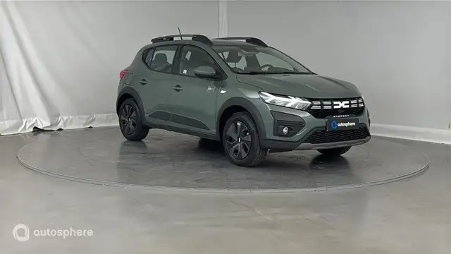 Dacia Sandero view 3