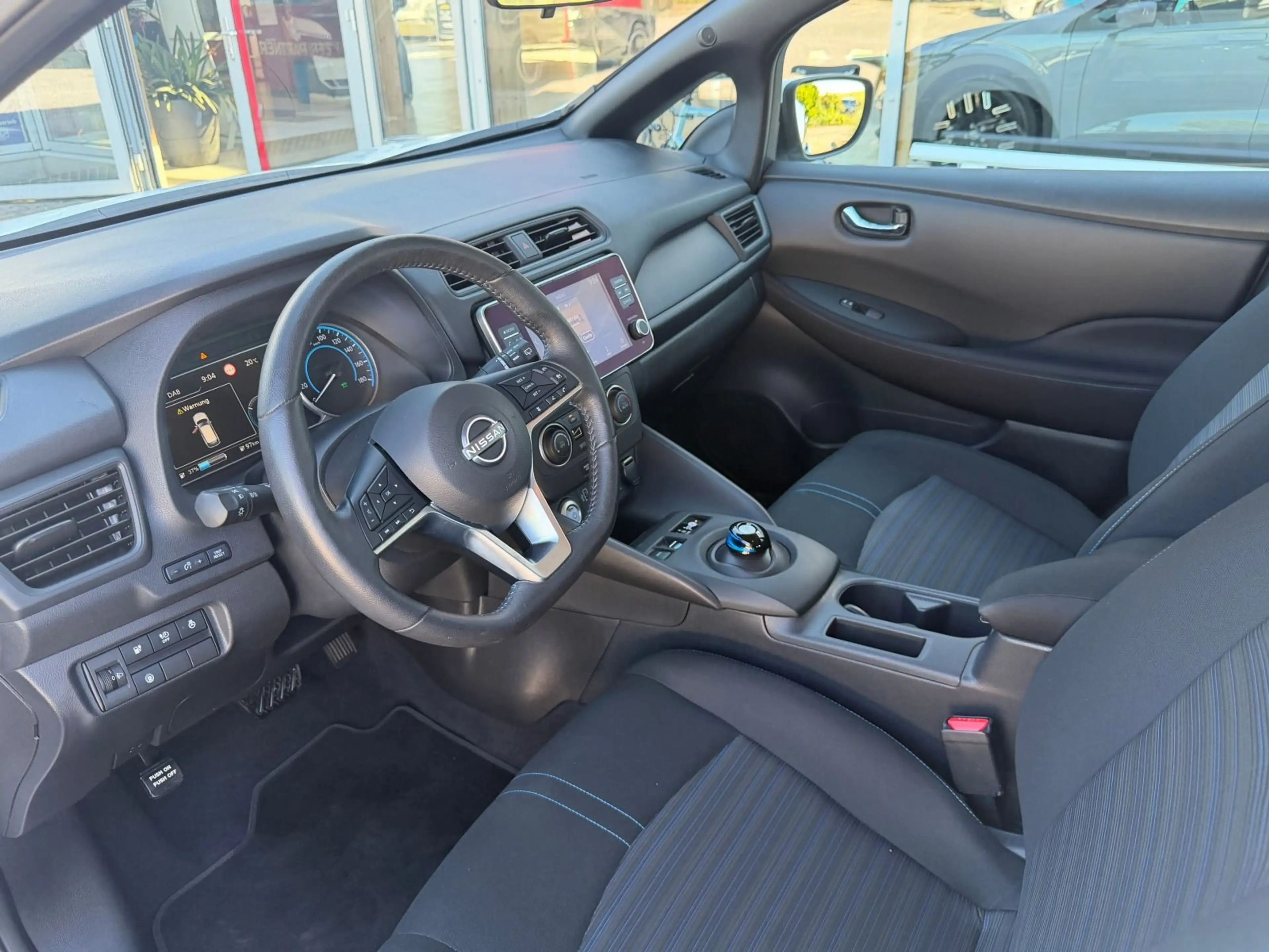 Nissan Leaf Acenta 40kWh 150PS Sitzh. vo+hi., beh.Lenkr — photo 7