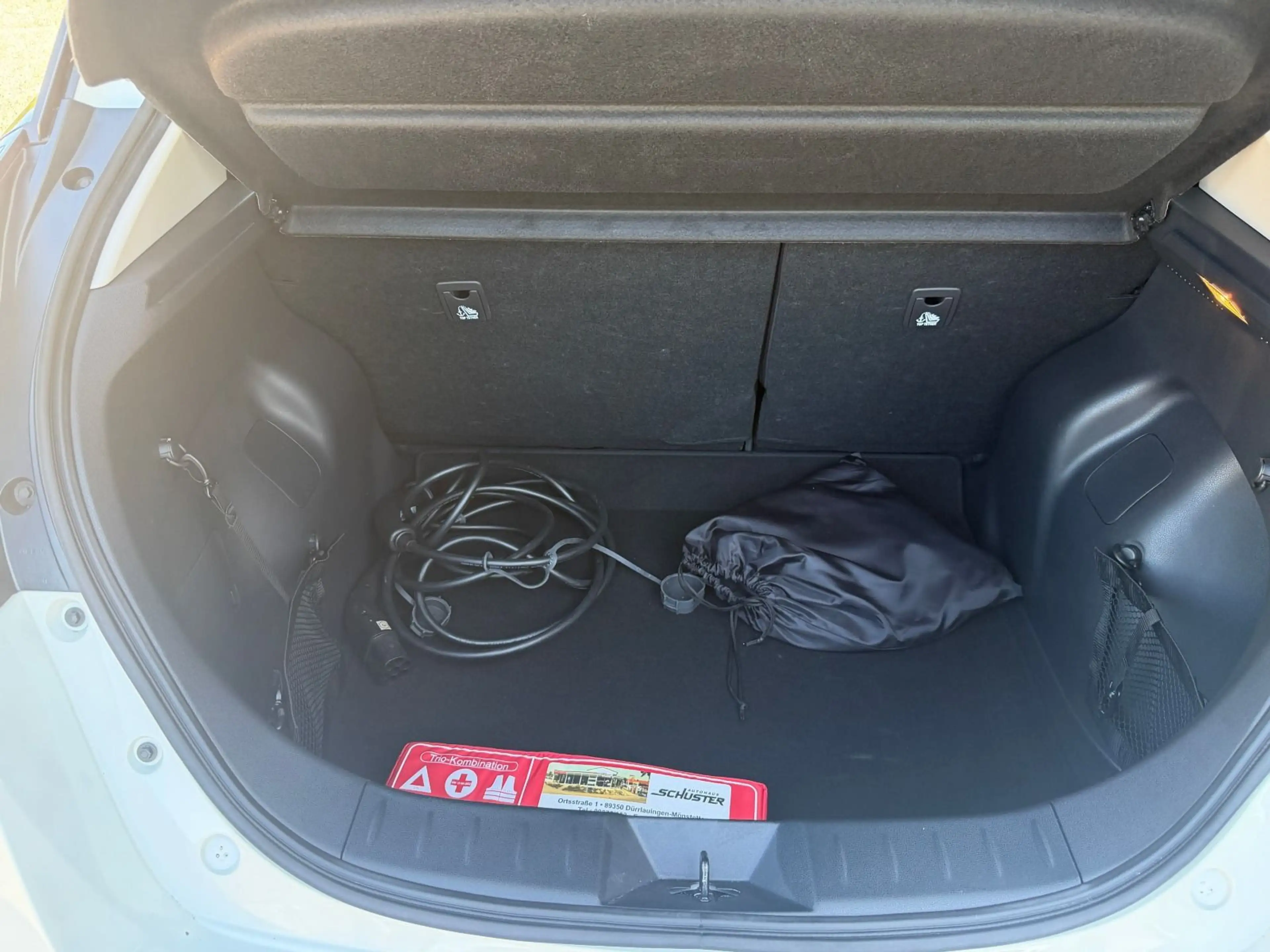 Nissan Leaf Acenta 40kWh 150PS Sitzh. vo+hi., beh.Lenkr — photo 10
