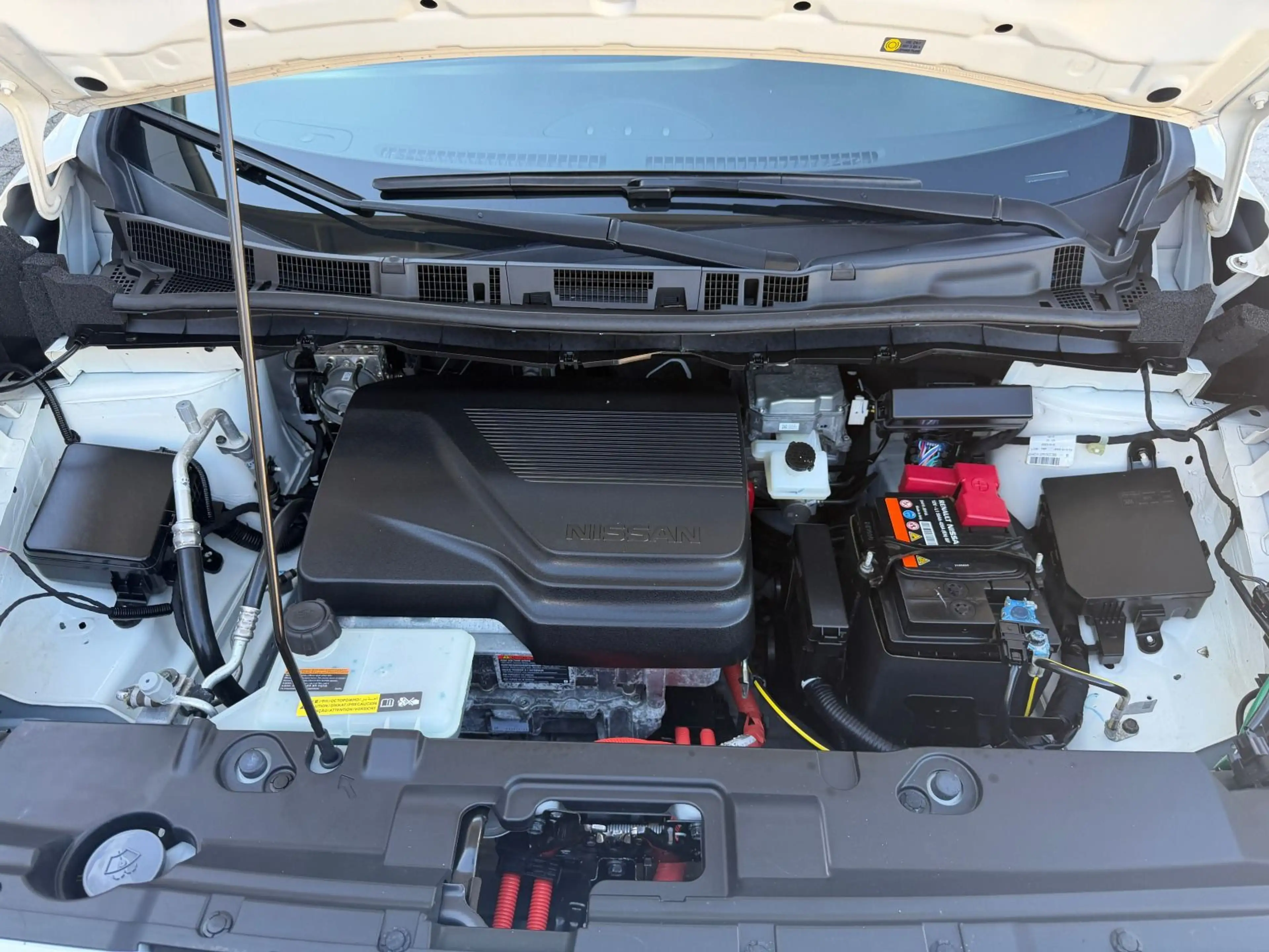Nissan Leaf Acenta 40kWh 150PS Sitzh. vo+hi., beh.Lenkr — photo 14