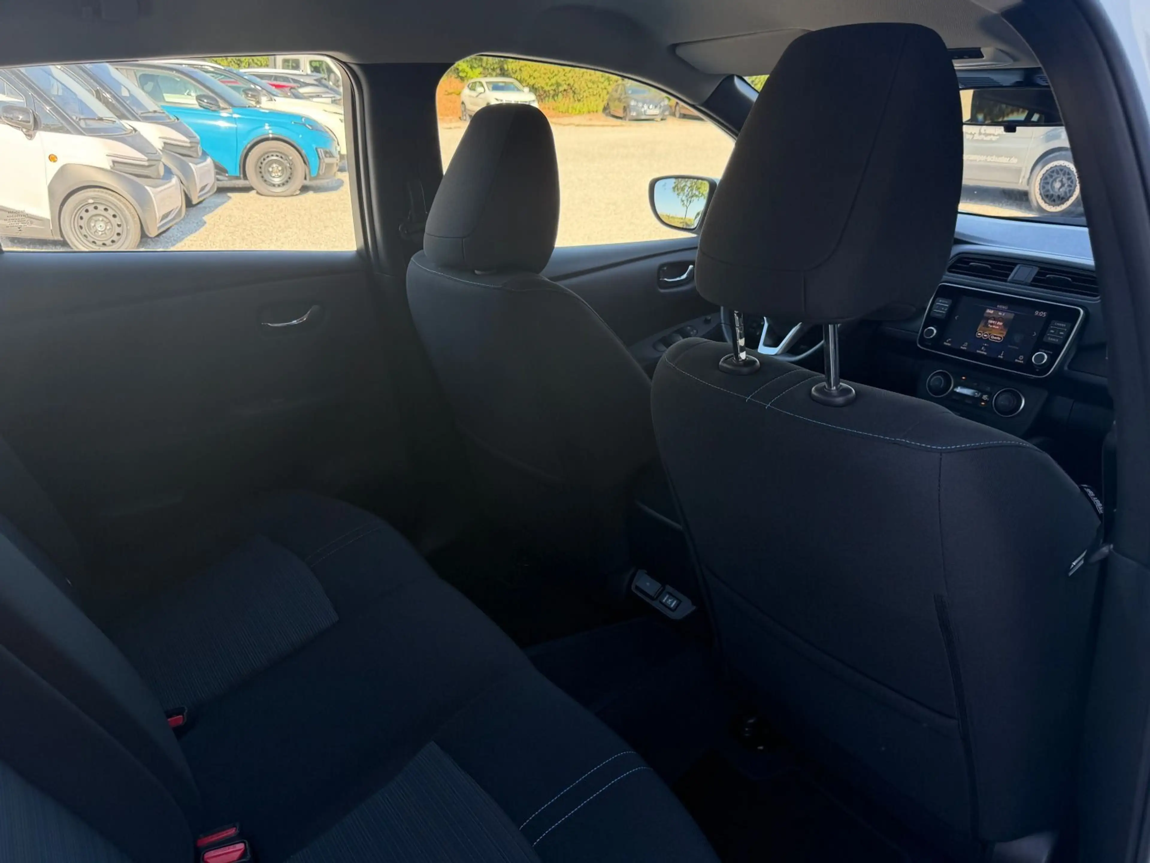 Nissan Leaf Acenta 40kWh 150PS Sitzh. vo+hi., beh.Lenkr — photo 11