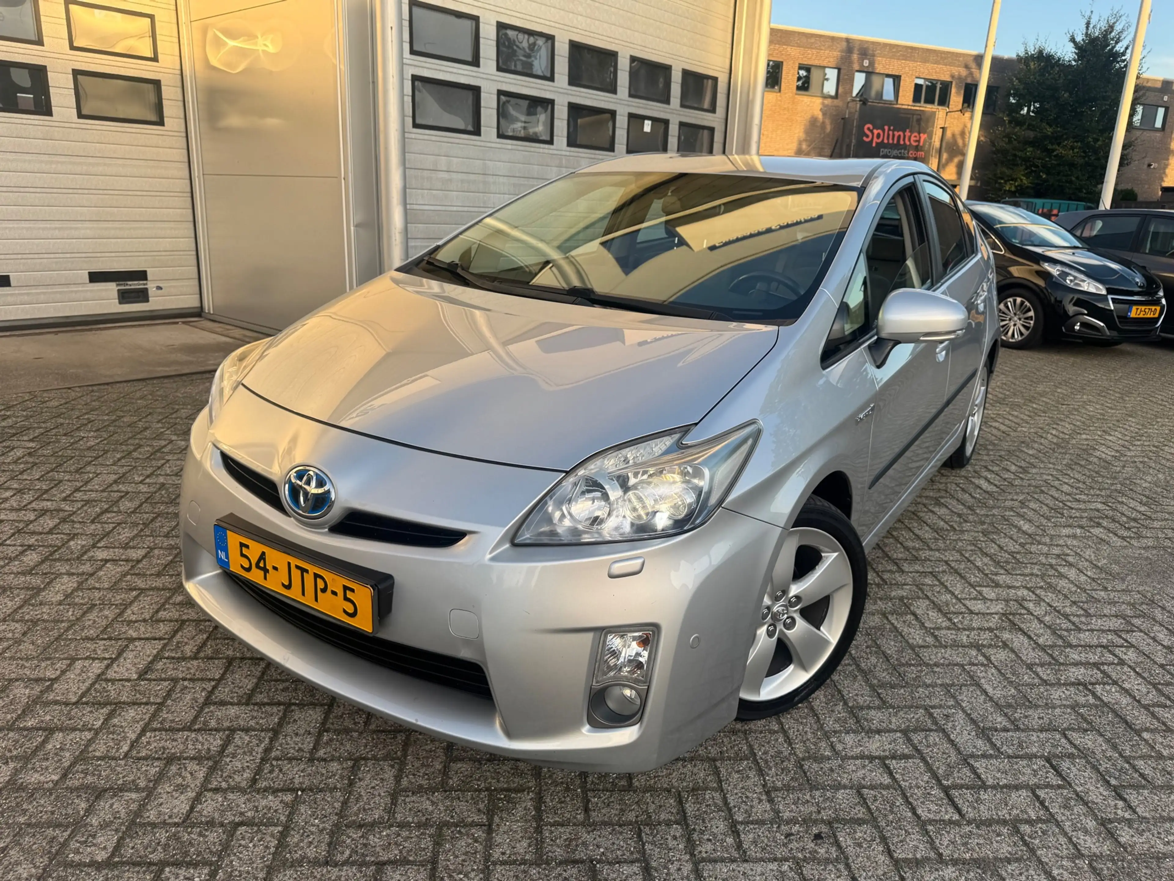 Toyota Prius 1.8 Dynamic Navigatie,Cruise control, Camera — photo 4