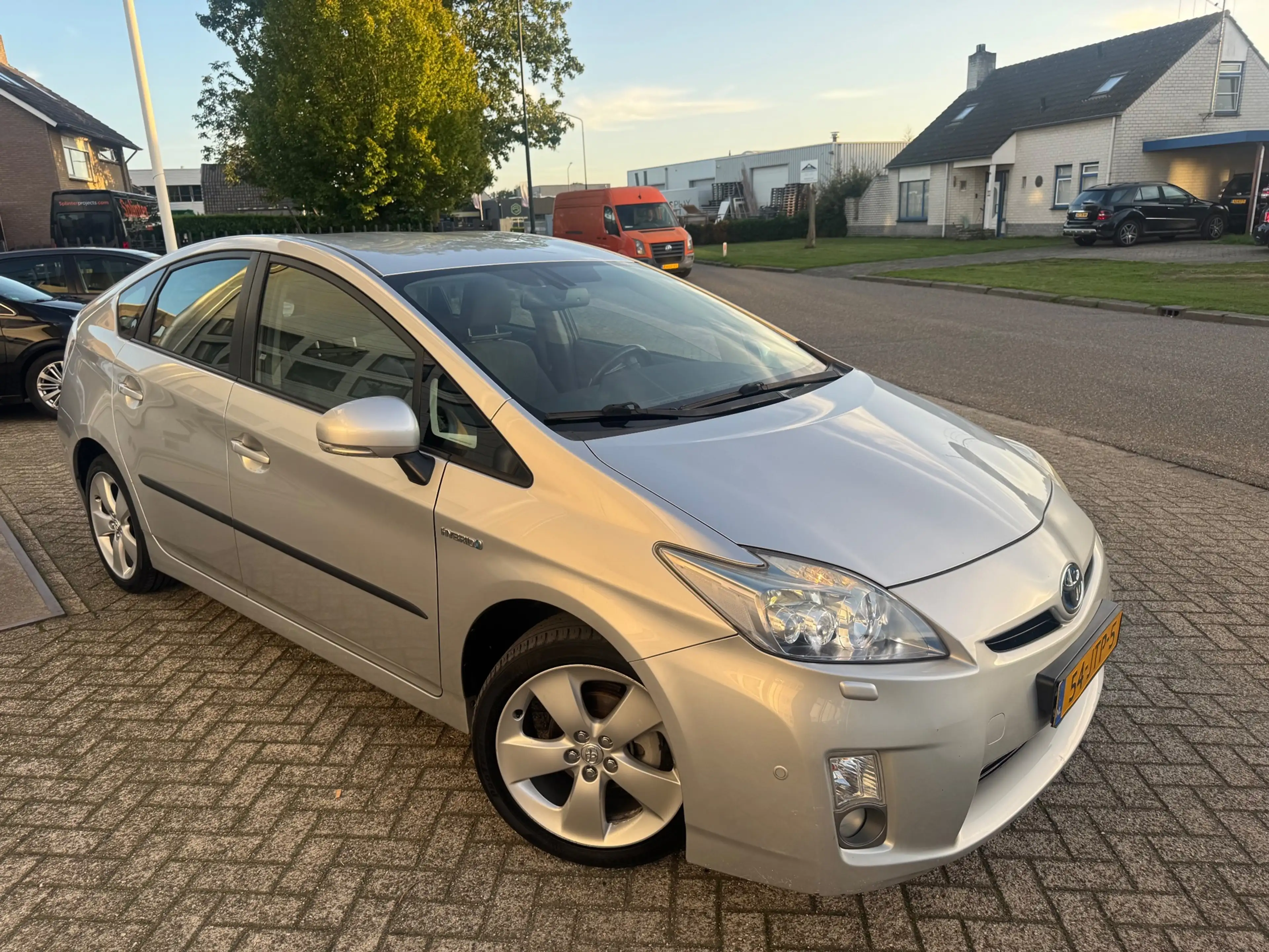 Toyota Prius 1.8 Dynamic Navigatie,Cruise control, Camera — photo 11
