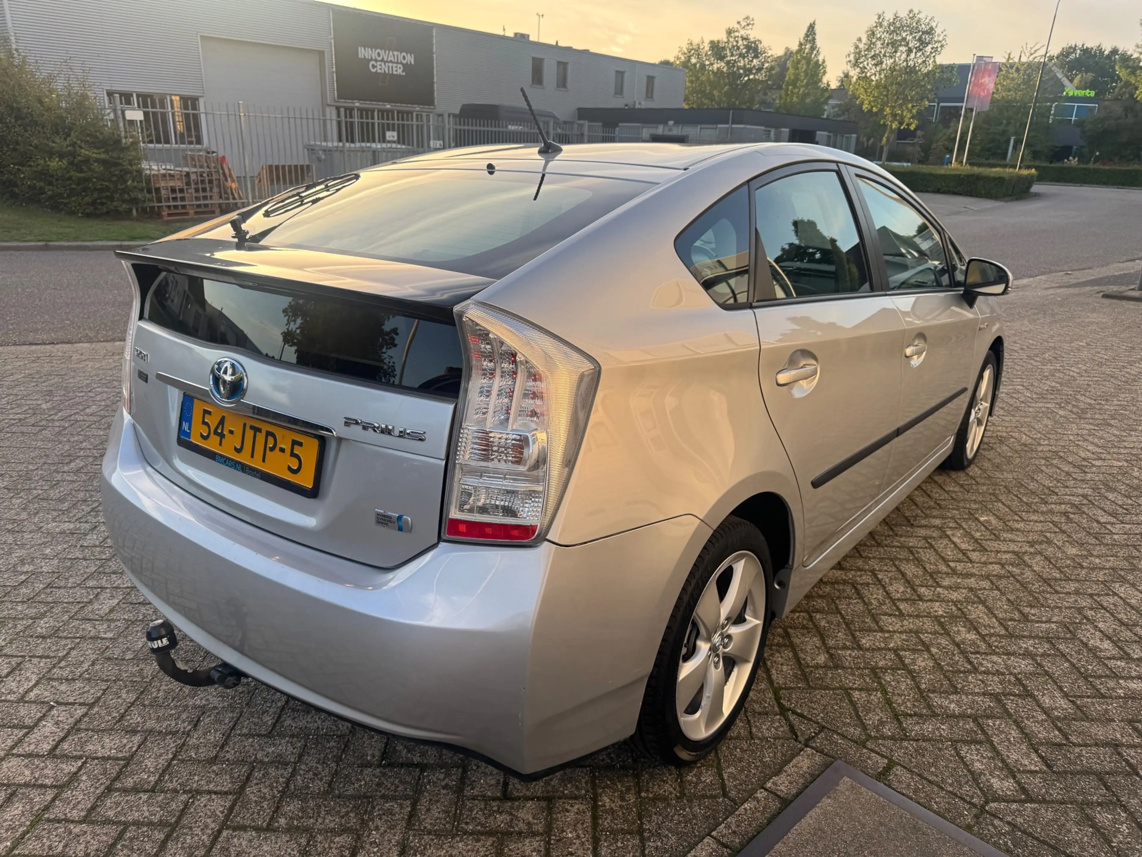 Toyota Prius 1.8 Dynamic Navigatie,Cruise control, Camera — photo 5