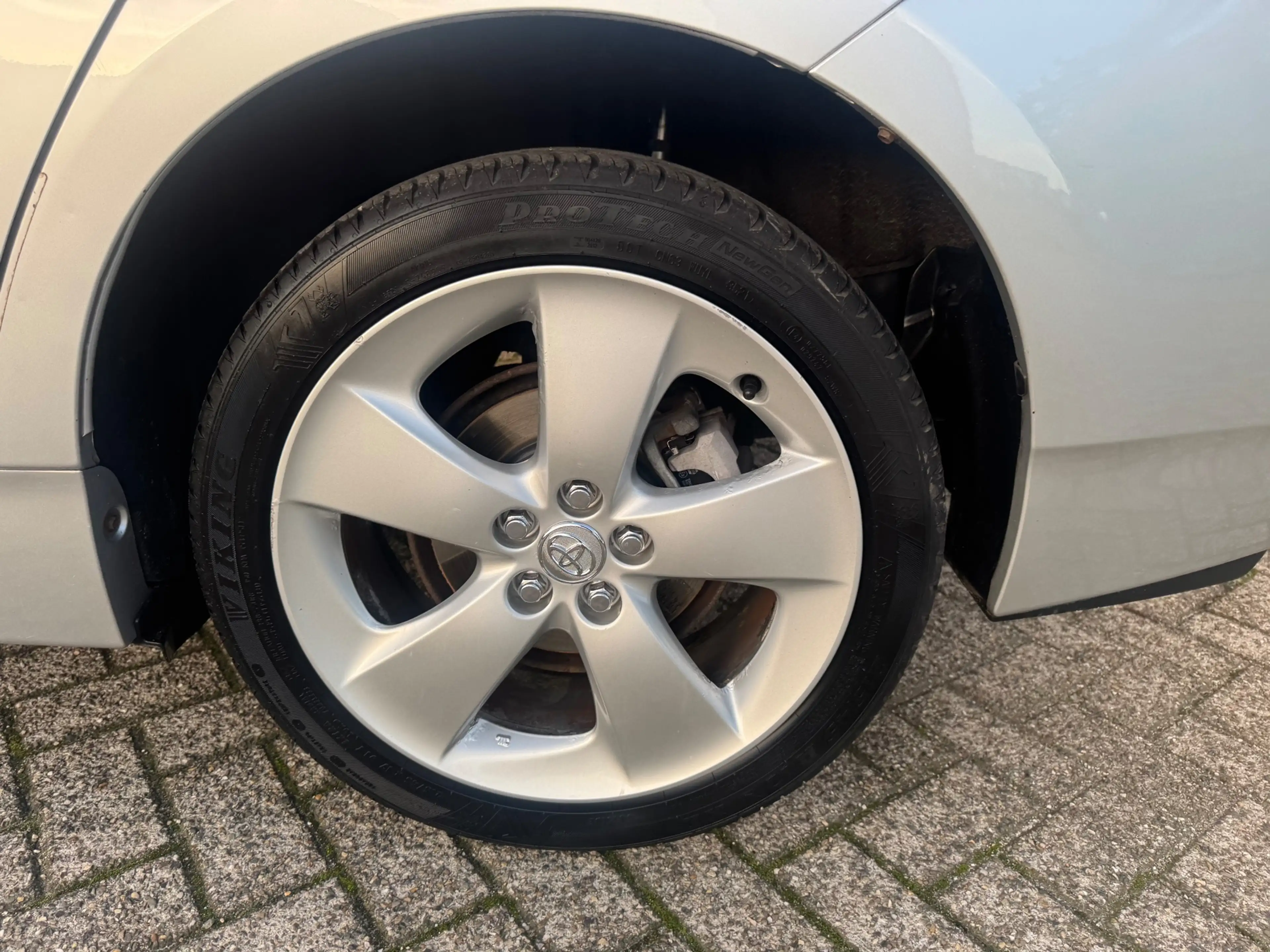 Toyota Prius 1.8 Dynamic Navigatie,Cruise control, Camera — photo 15