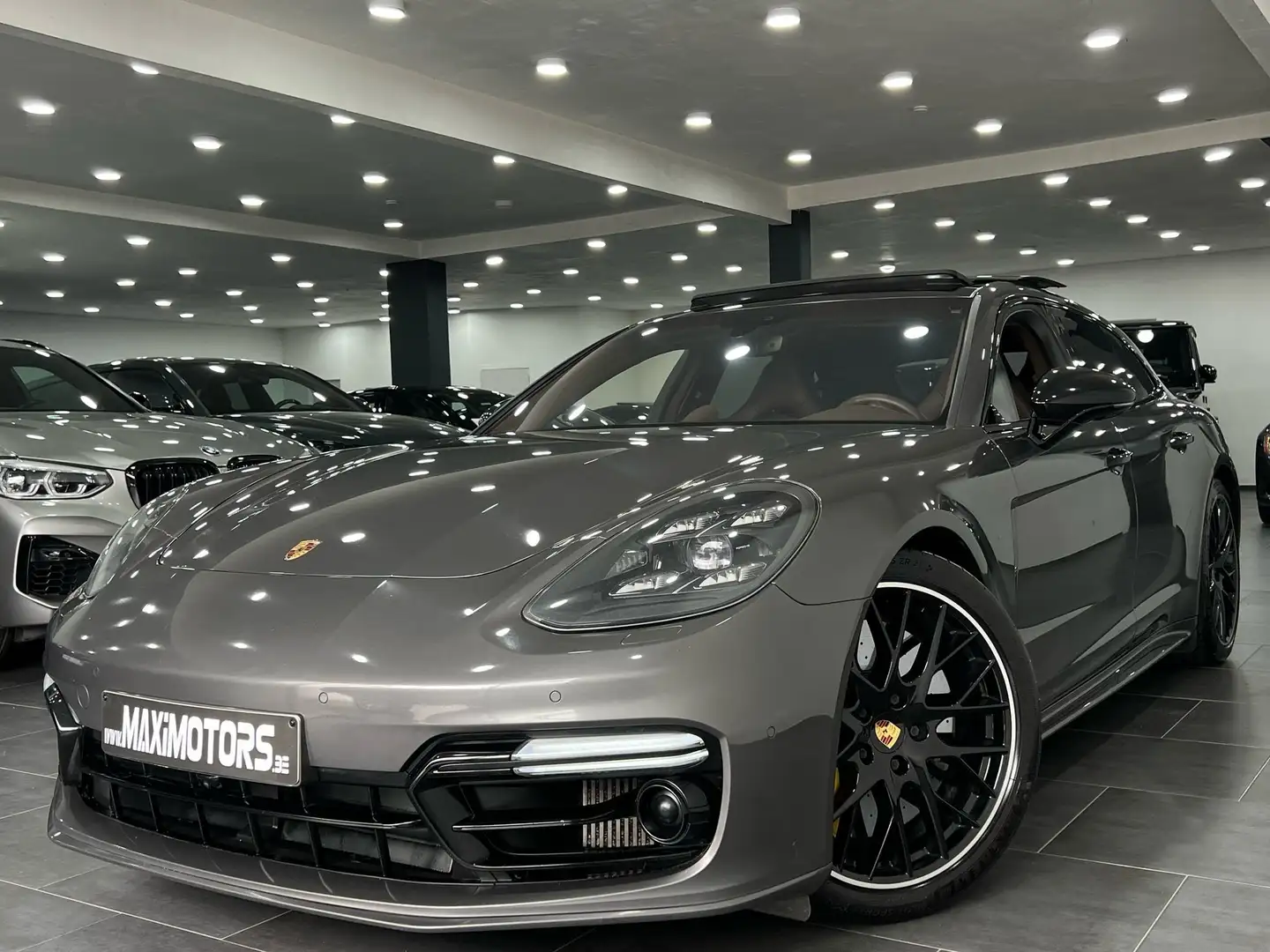 Porsche Panamera Turbo-S E-Hybrid Turismo Sport Design Ceramic PCCB Gris - 1