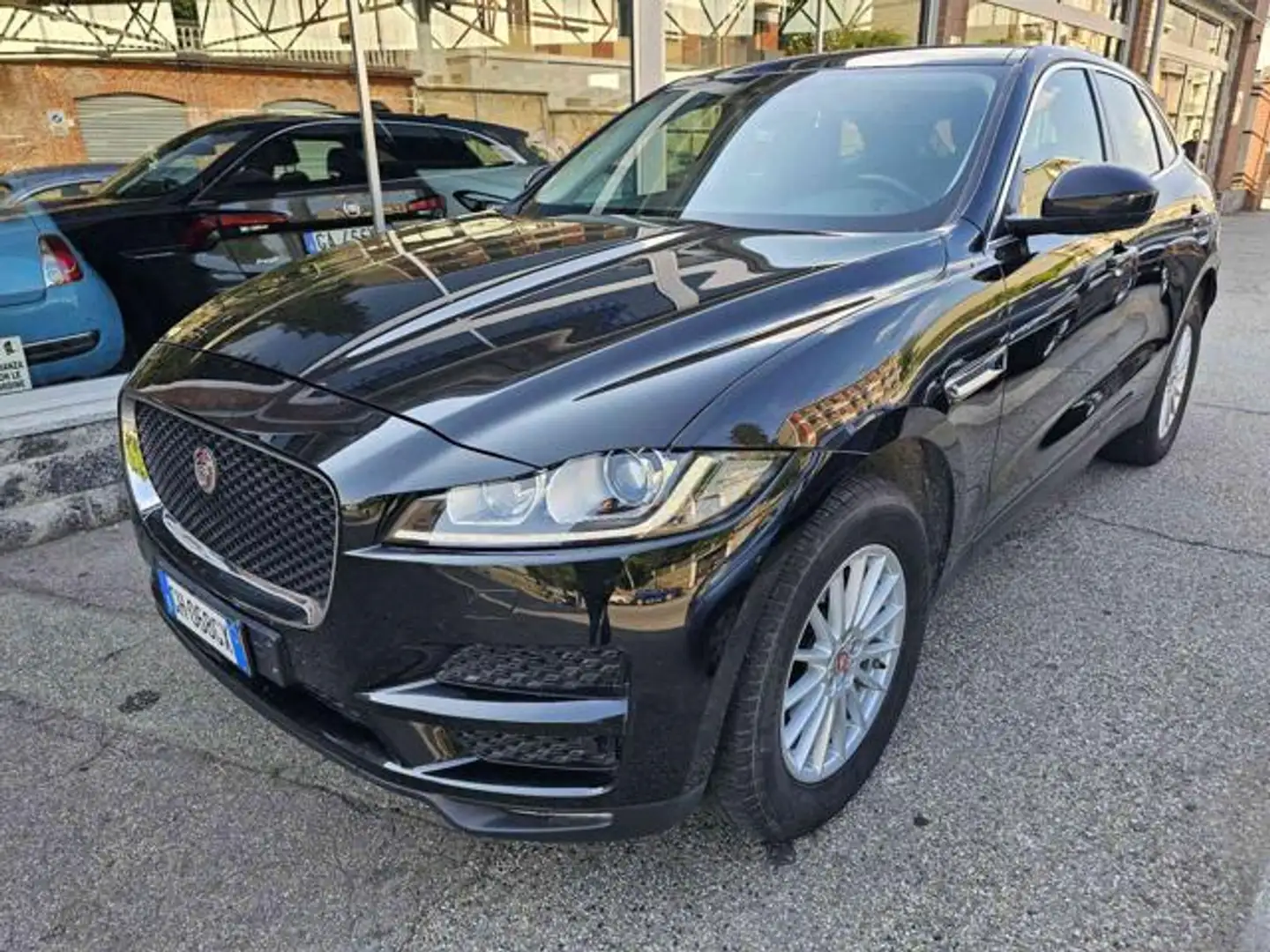 Jaguar F-Pace 2.0 D 180 CV AWD aut. Prestige Negro - 1