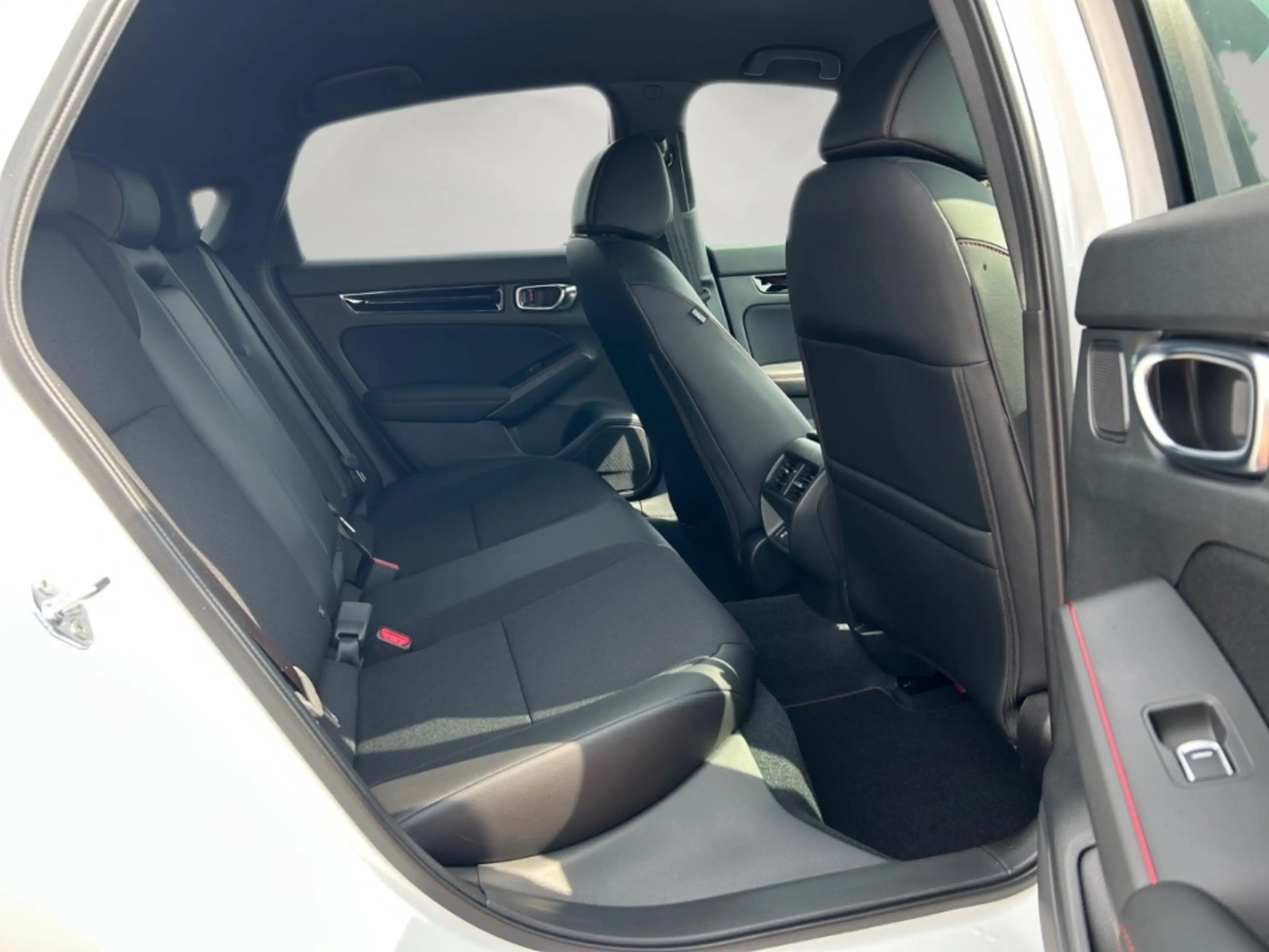 Honda Civic Hybrid 2.0 e HEV Sport Navi Digitales Cockpit LED — photo 14